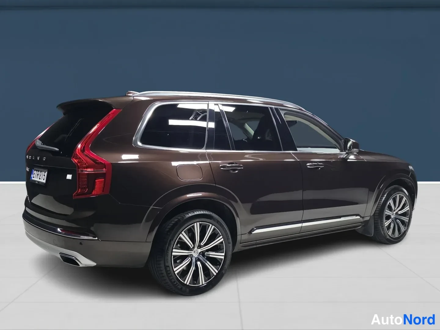 Brown Volvo XC90 2021, rear three-quarter, photo 4