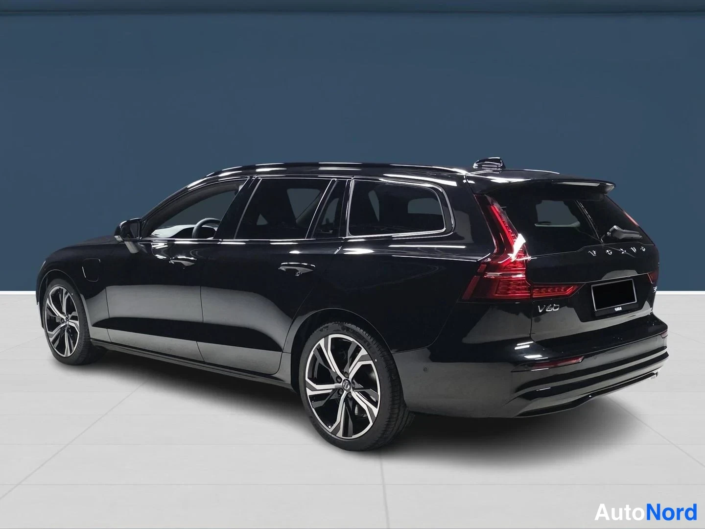 Musta Volvo V60 2026, kuva 15