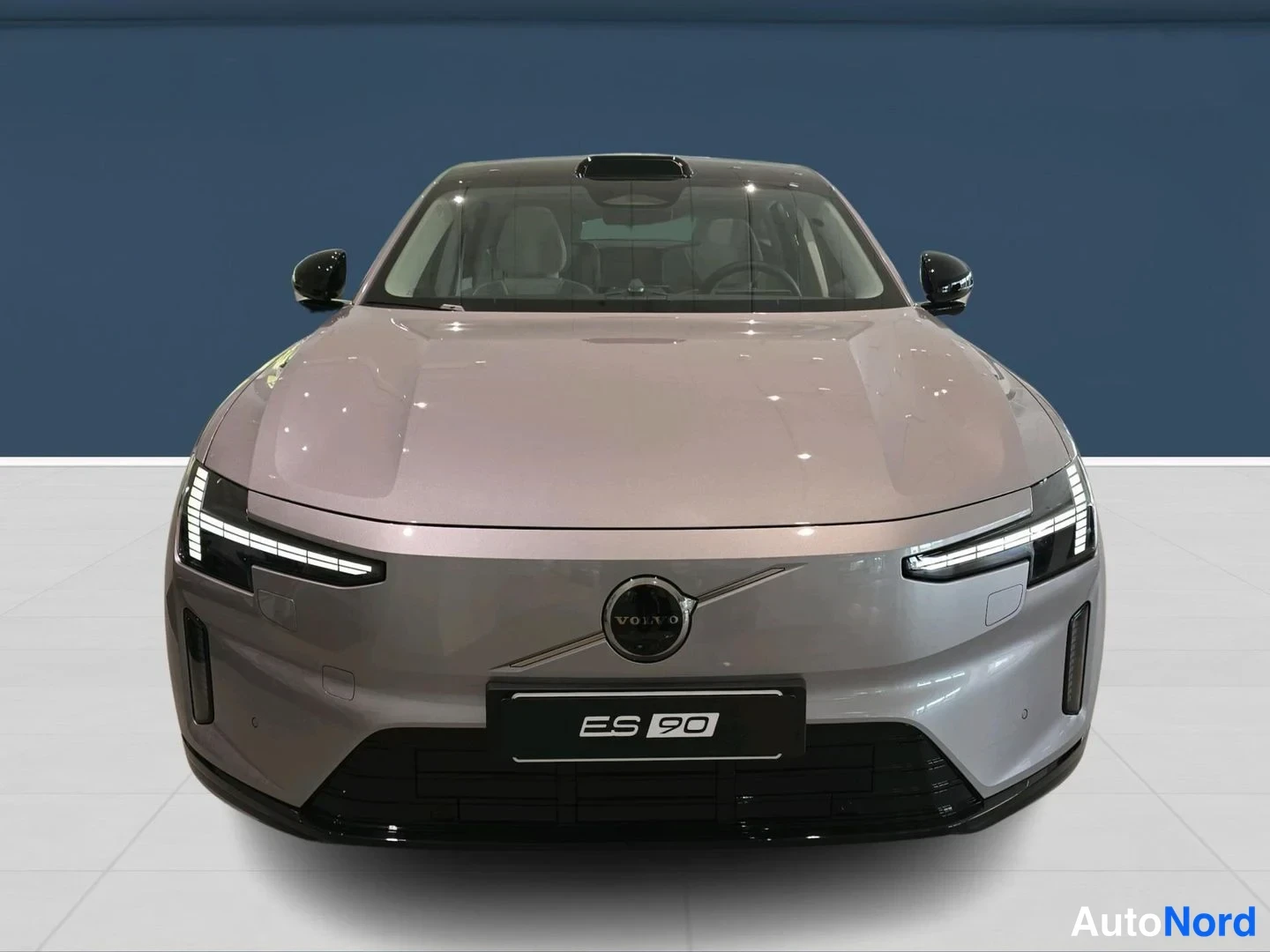 Harmaa Volvo ES90 2026, edestä, kuva 2