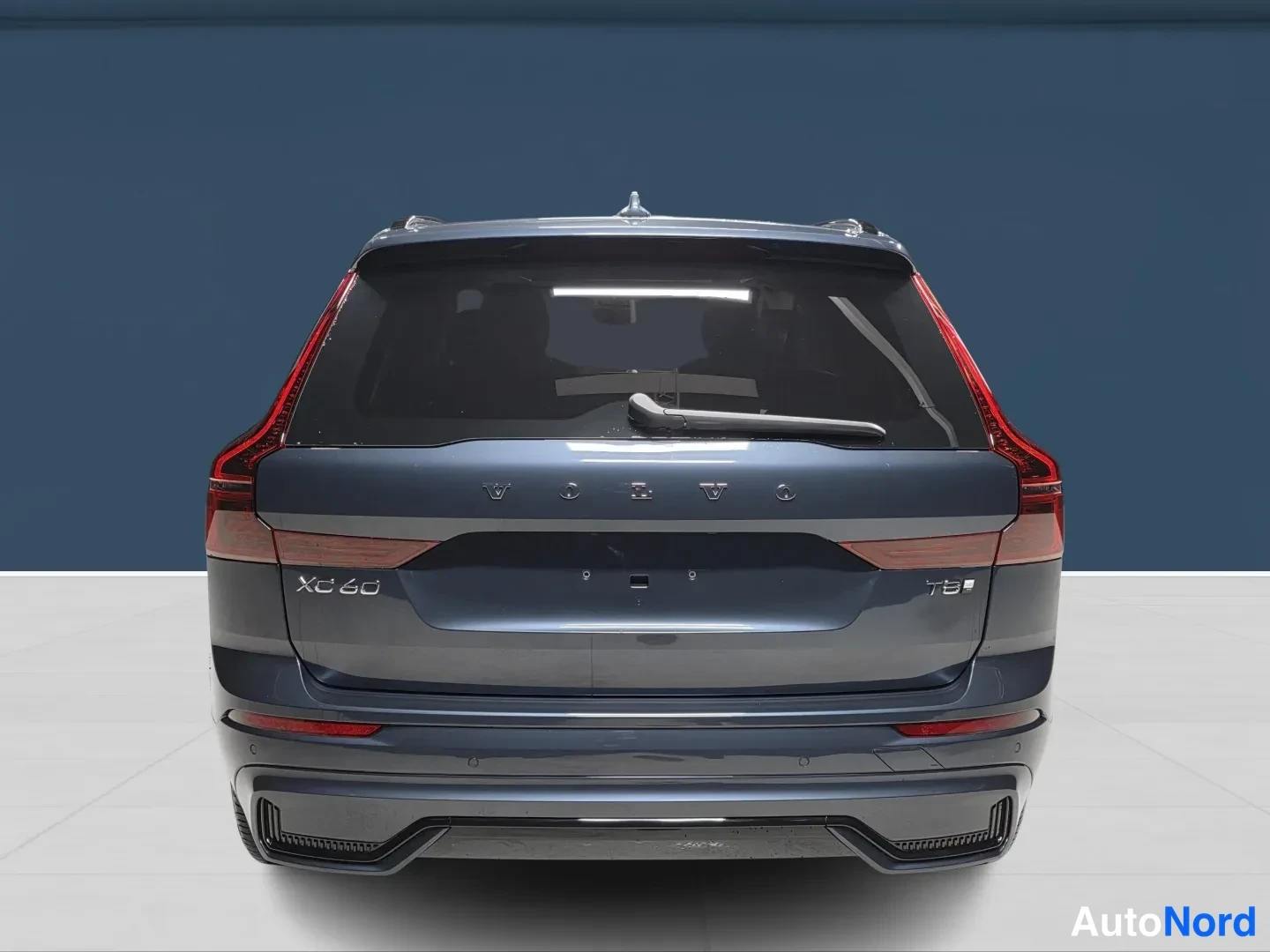 Sininen Volvo XC60 2027, takaa, kuva 6