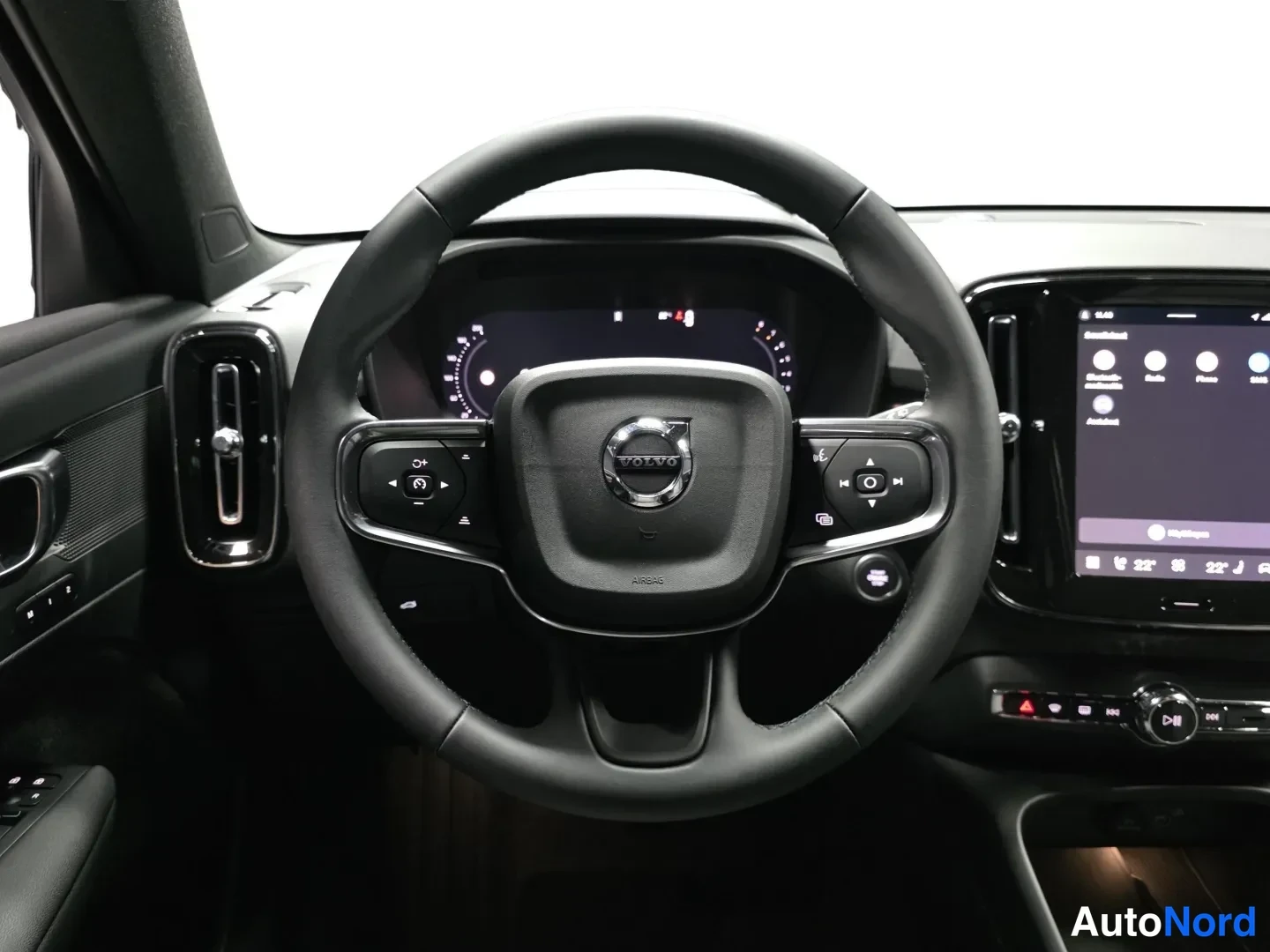 Svart Volvo XC40 2027, bild 11