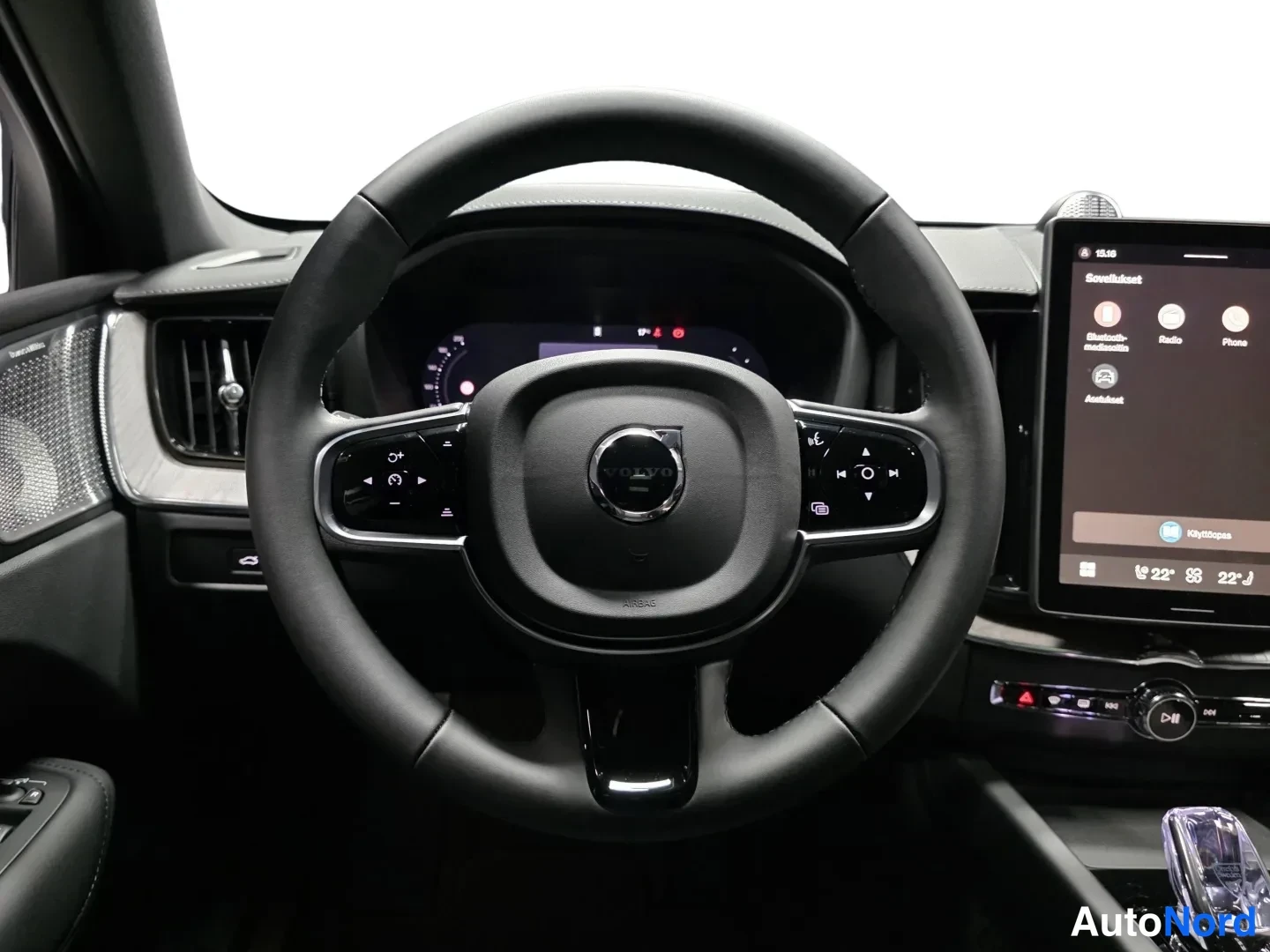 Hopea Volvo XC60 2027, kuva 13