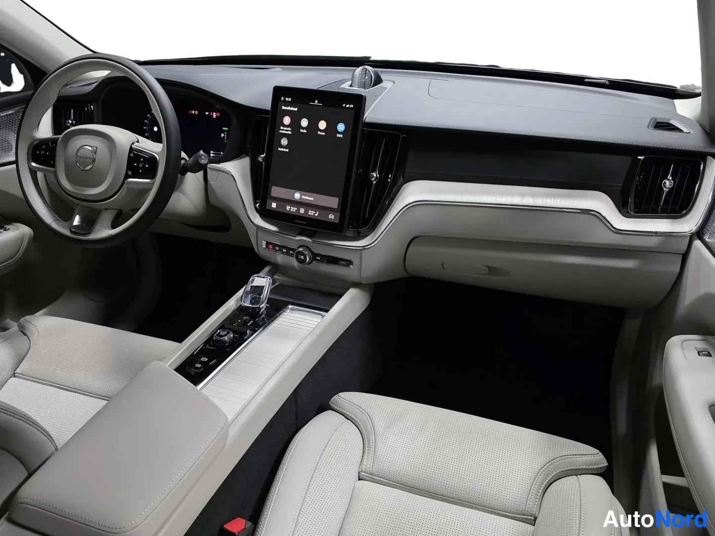 Musta Volvo XC60 2027, kuva 8