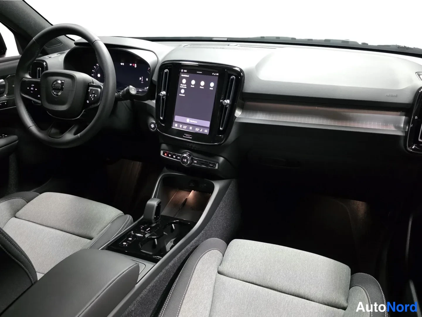 Musta Volvo XC40 2027, kuva 8