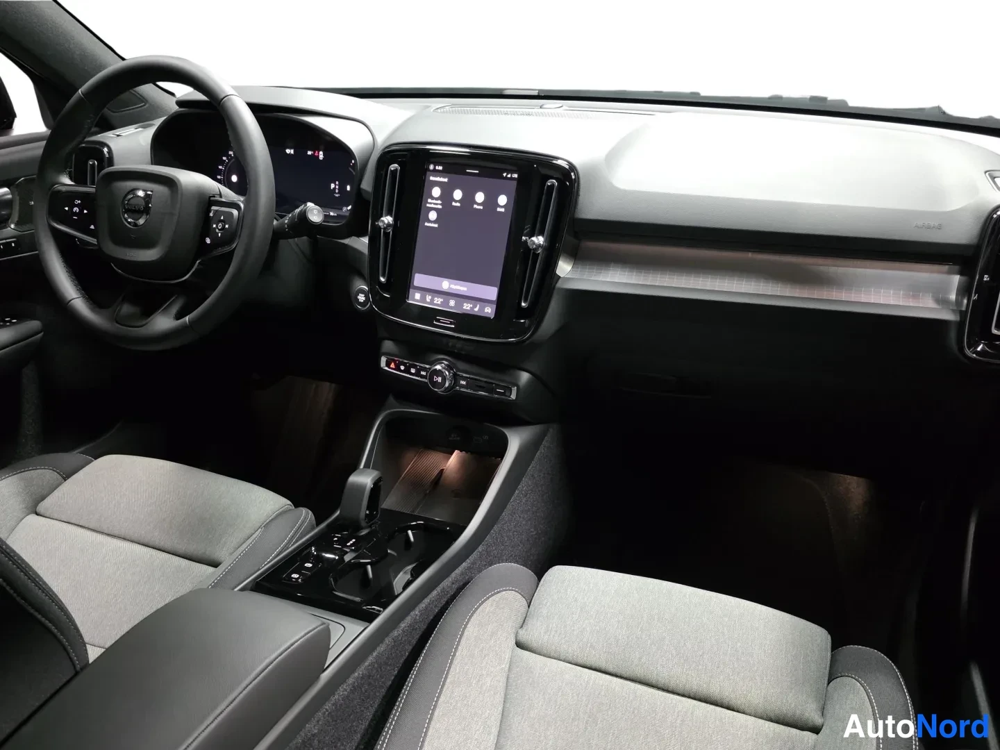 Musta Volvo XC40 2027, kuva 8