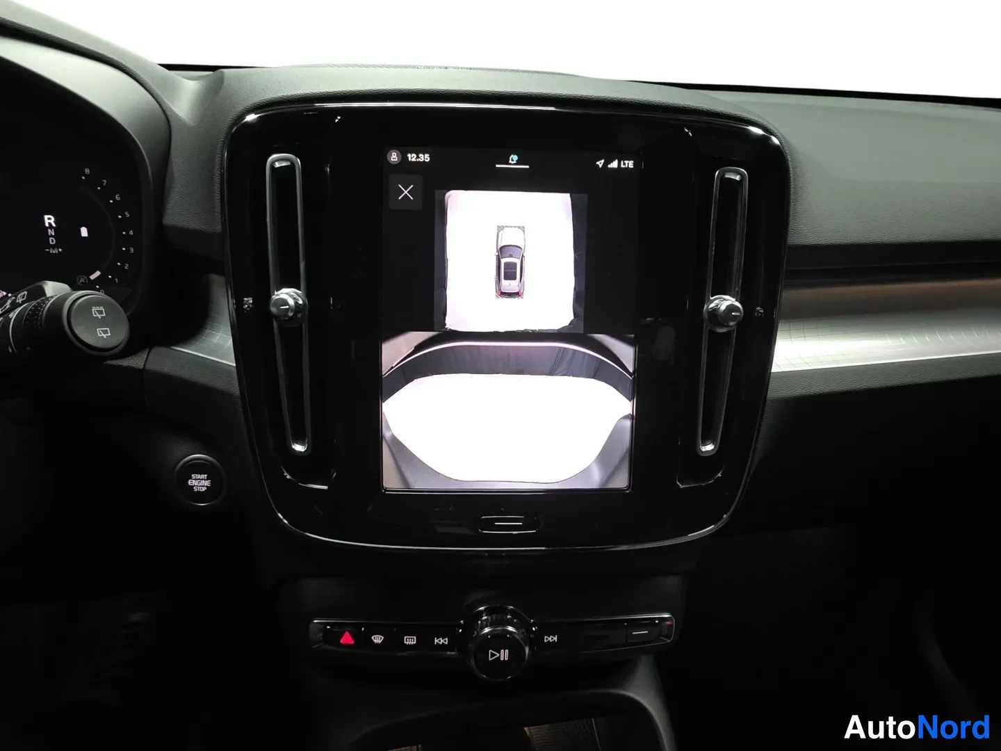 Hopea Volvo XC40 2027, kuva 13