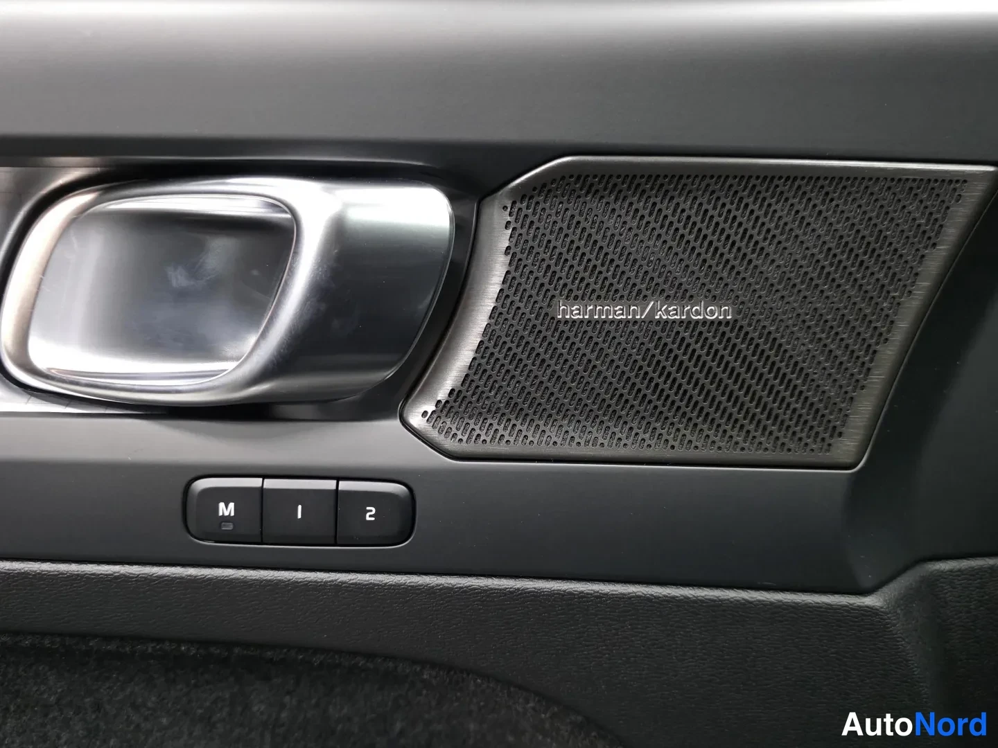 Hopea Volvo XC40 2027, kuva 14
