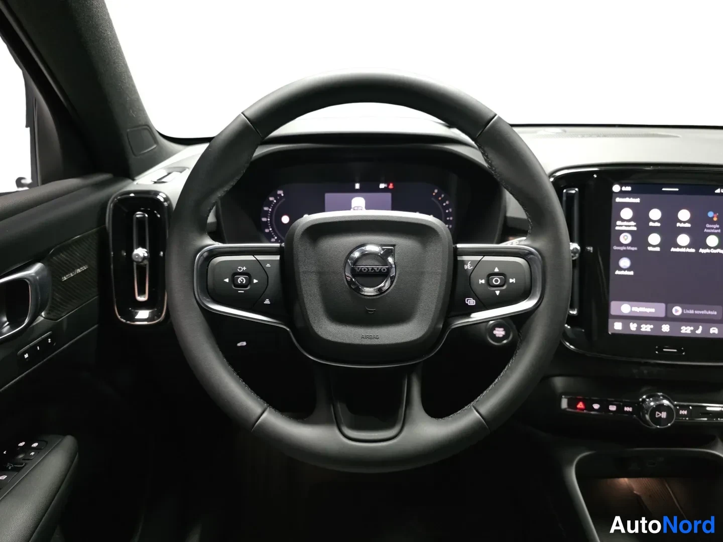 Hopea Volvo XC40 2026, kuva 11