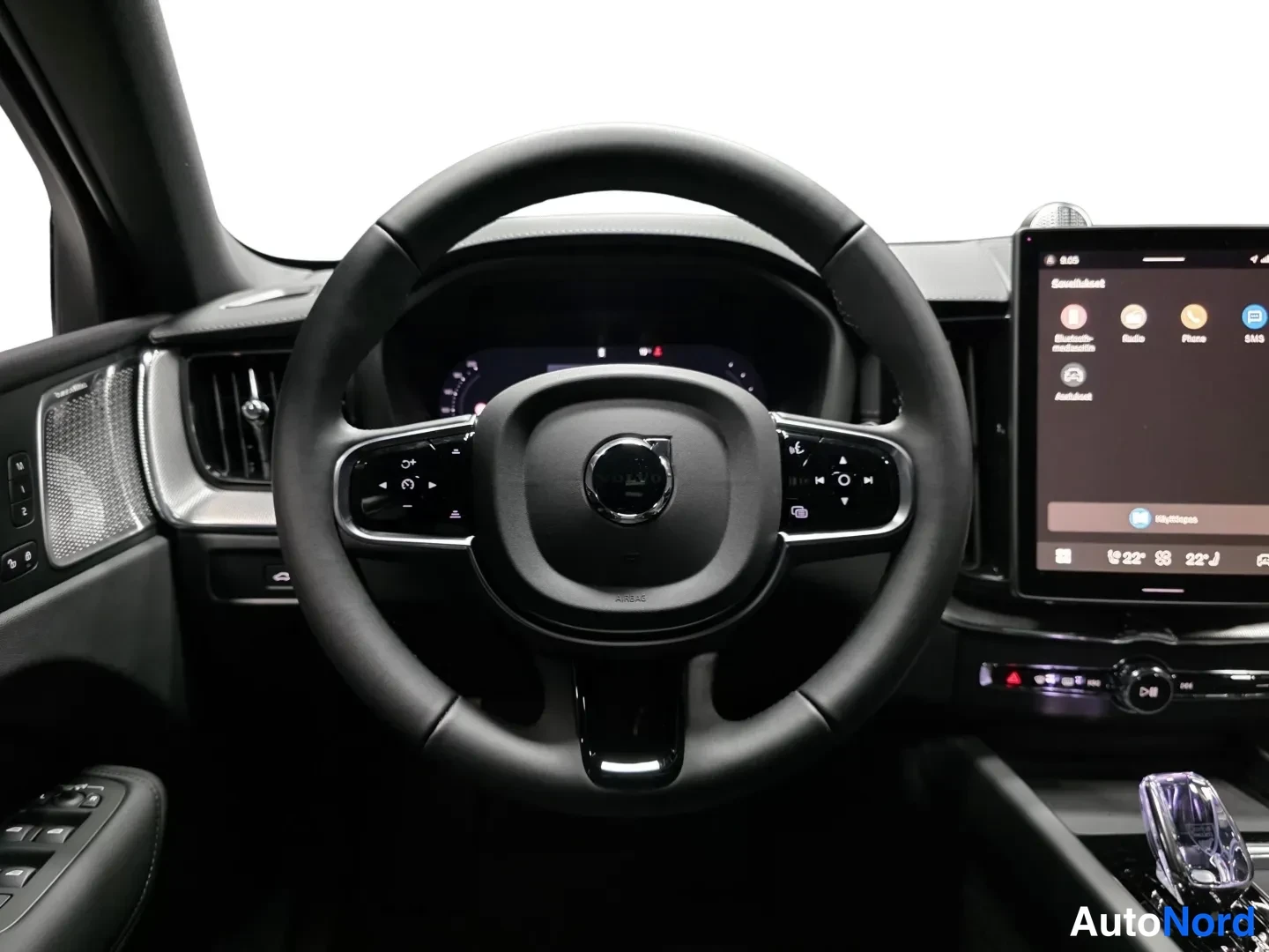 Blå Volvo XC60 2027, bild 12