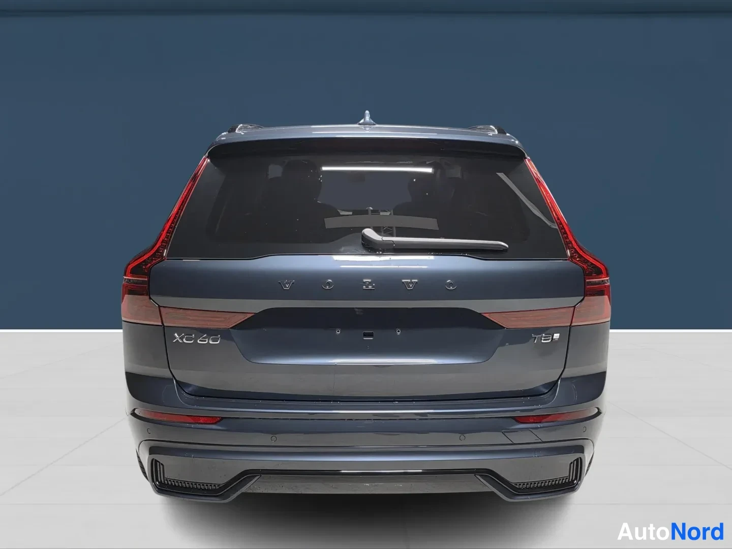 Sininen Volvo XC60 2027, takaa, kuva 6