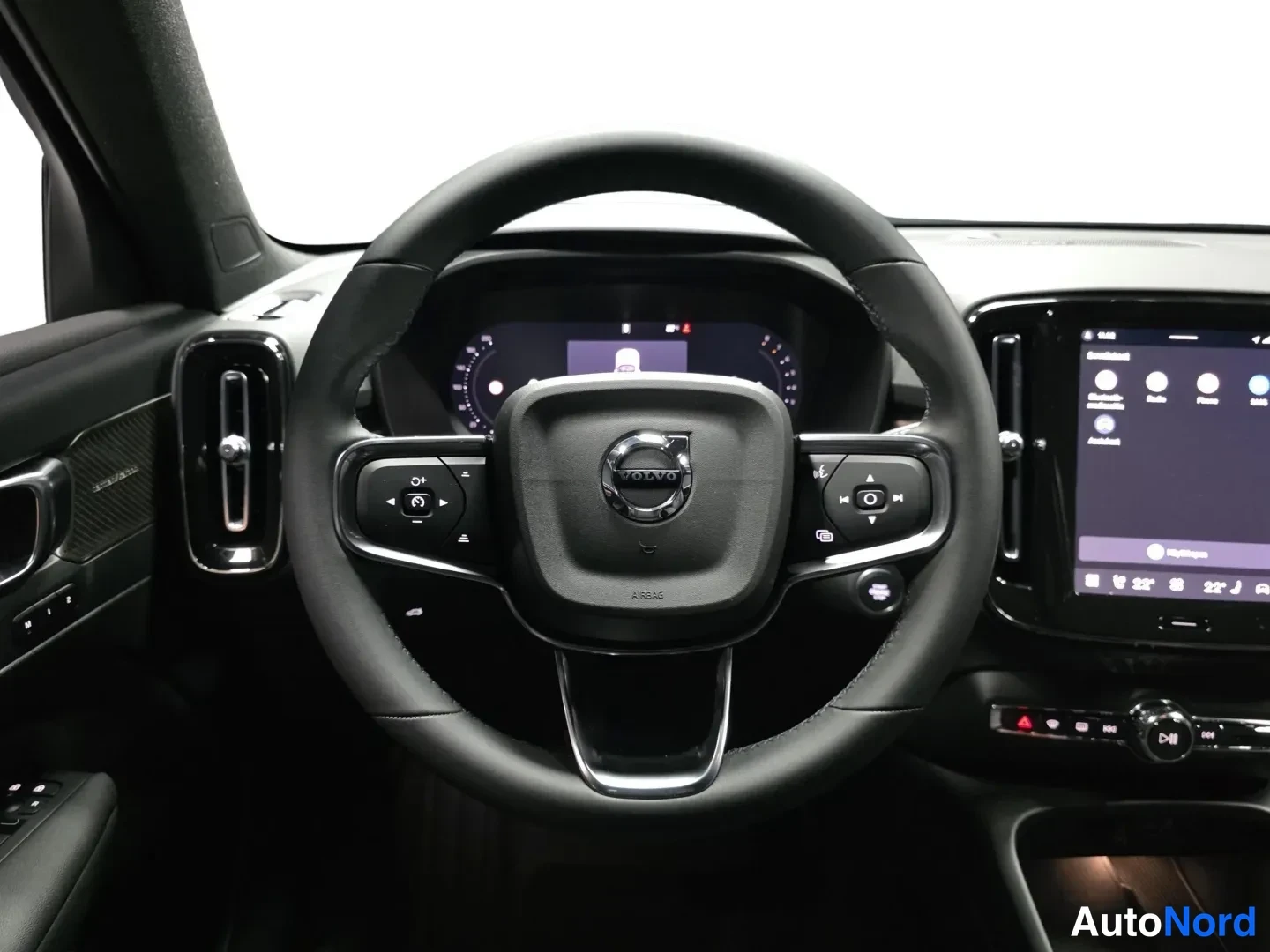 Musta Volvo XC40 2027, kuva 10