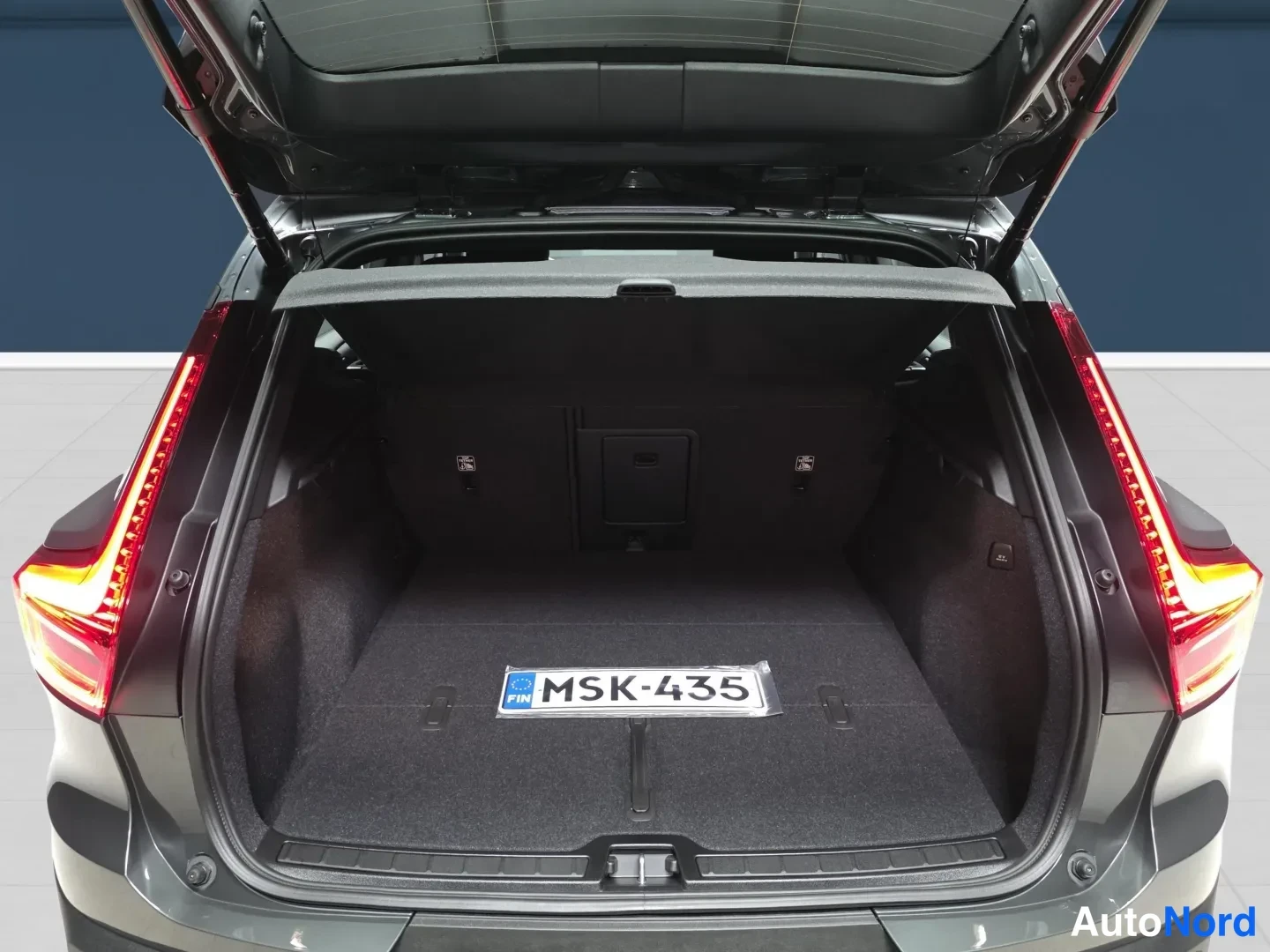 Volvo XC40 2027
