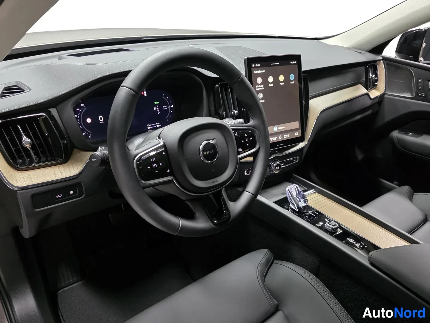 Beige Volvo XC60 2027, kuva 10