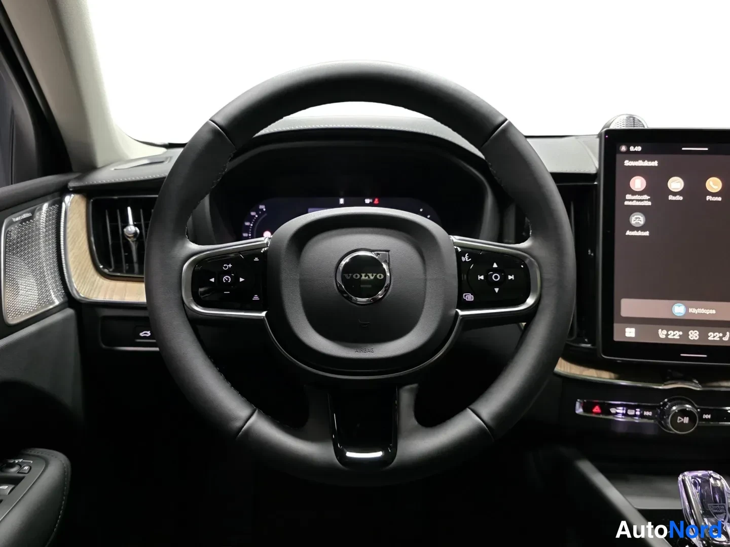 Hopea Volvo XC60 2027, kuva 13