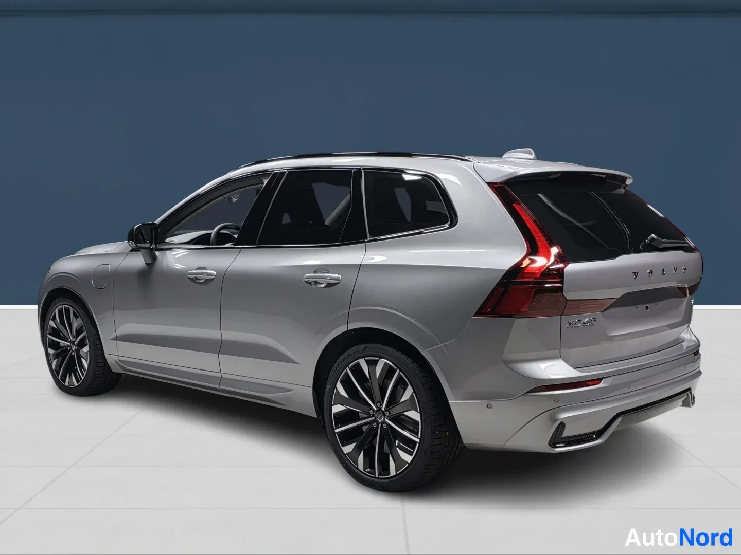 Hopea Volvo XC60 2027, takaviisto, kuva 5