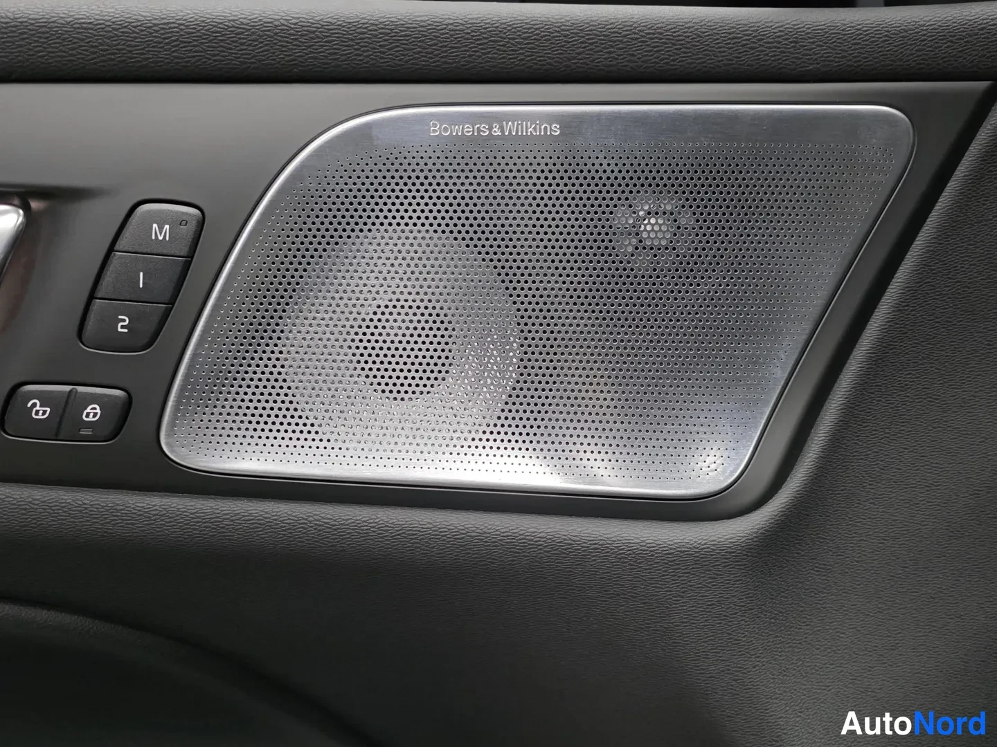Svart Volvo V60 2026, bild 14