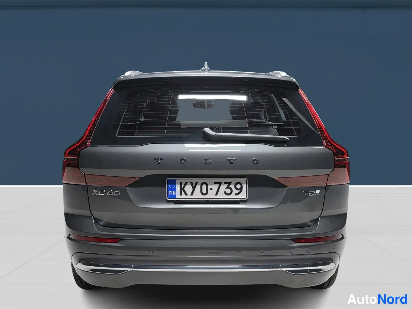 Vihreä Volvo XC60 2027, takaa, kuva 6