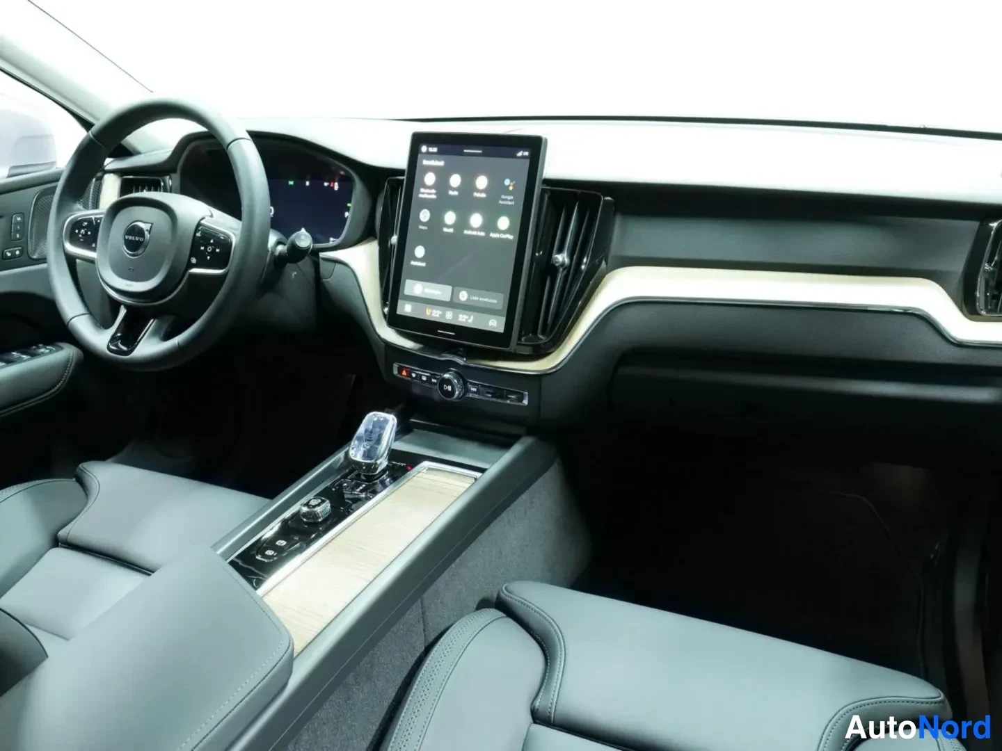 Grå Volvo XC60 2026, bild 15