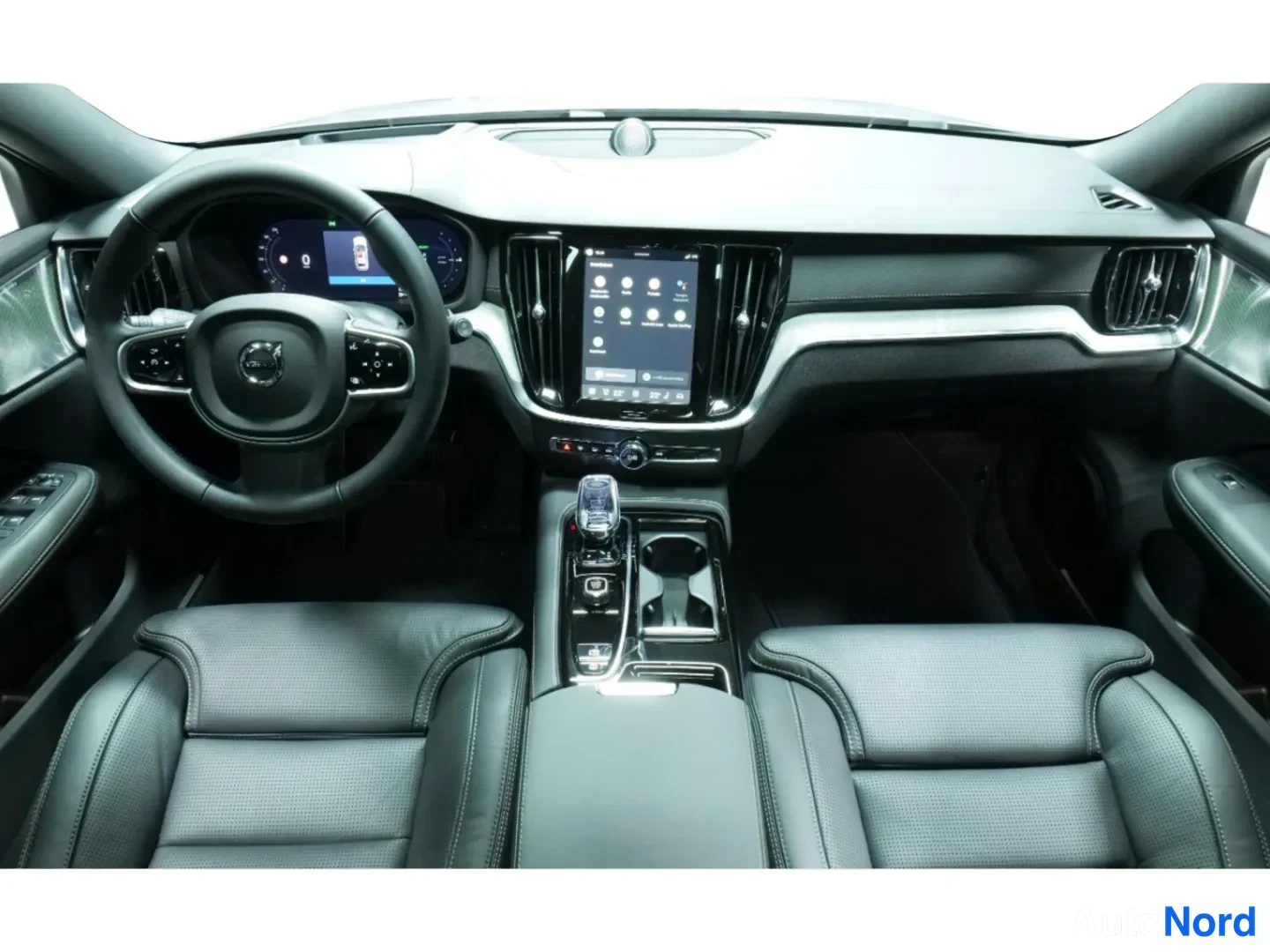 Harmaa Volvo V60 2026, kuva 12