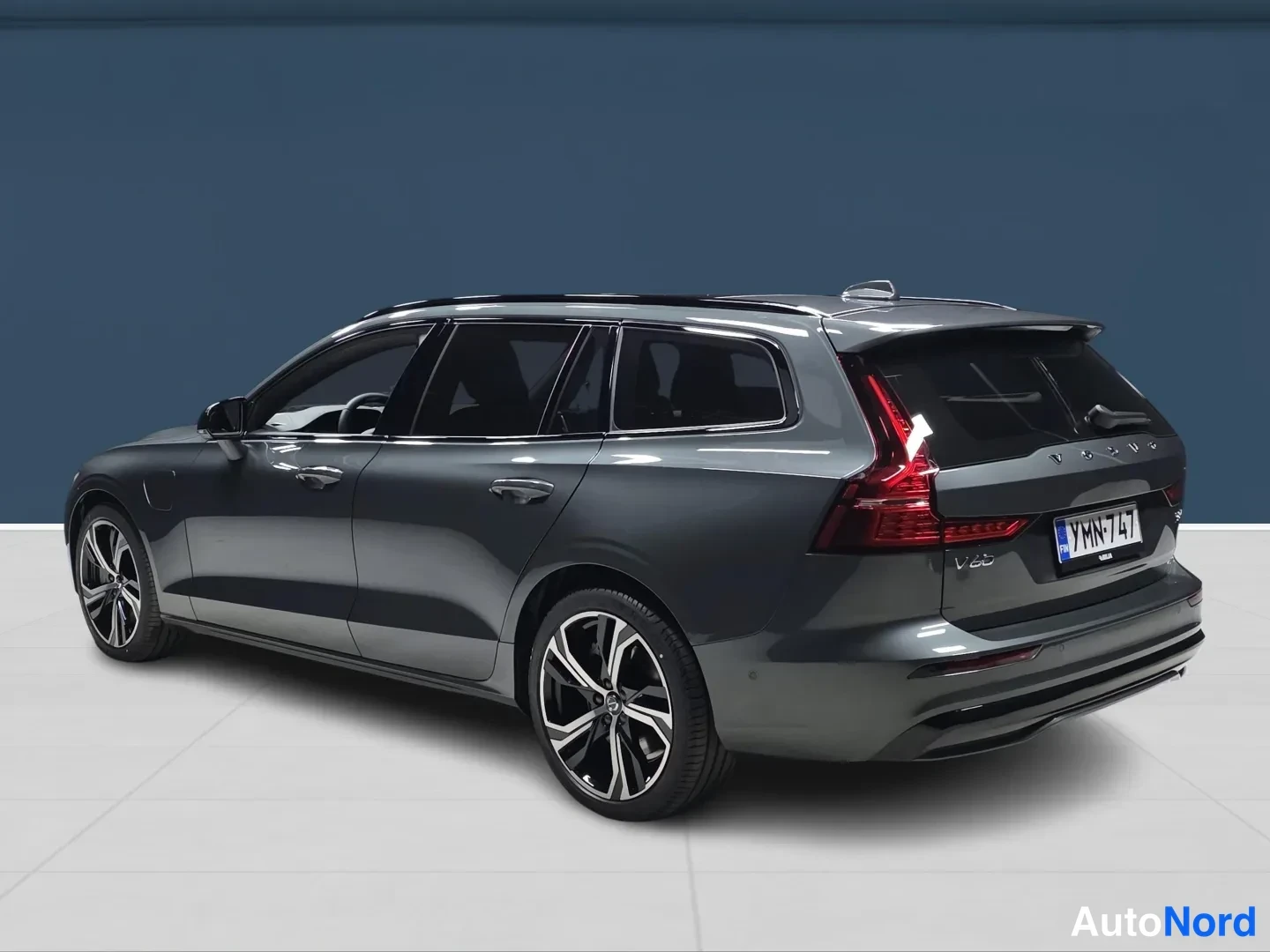 Vihreä Volvo V60 2026, takaviisto, kuva 5