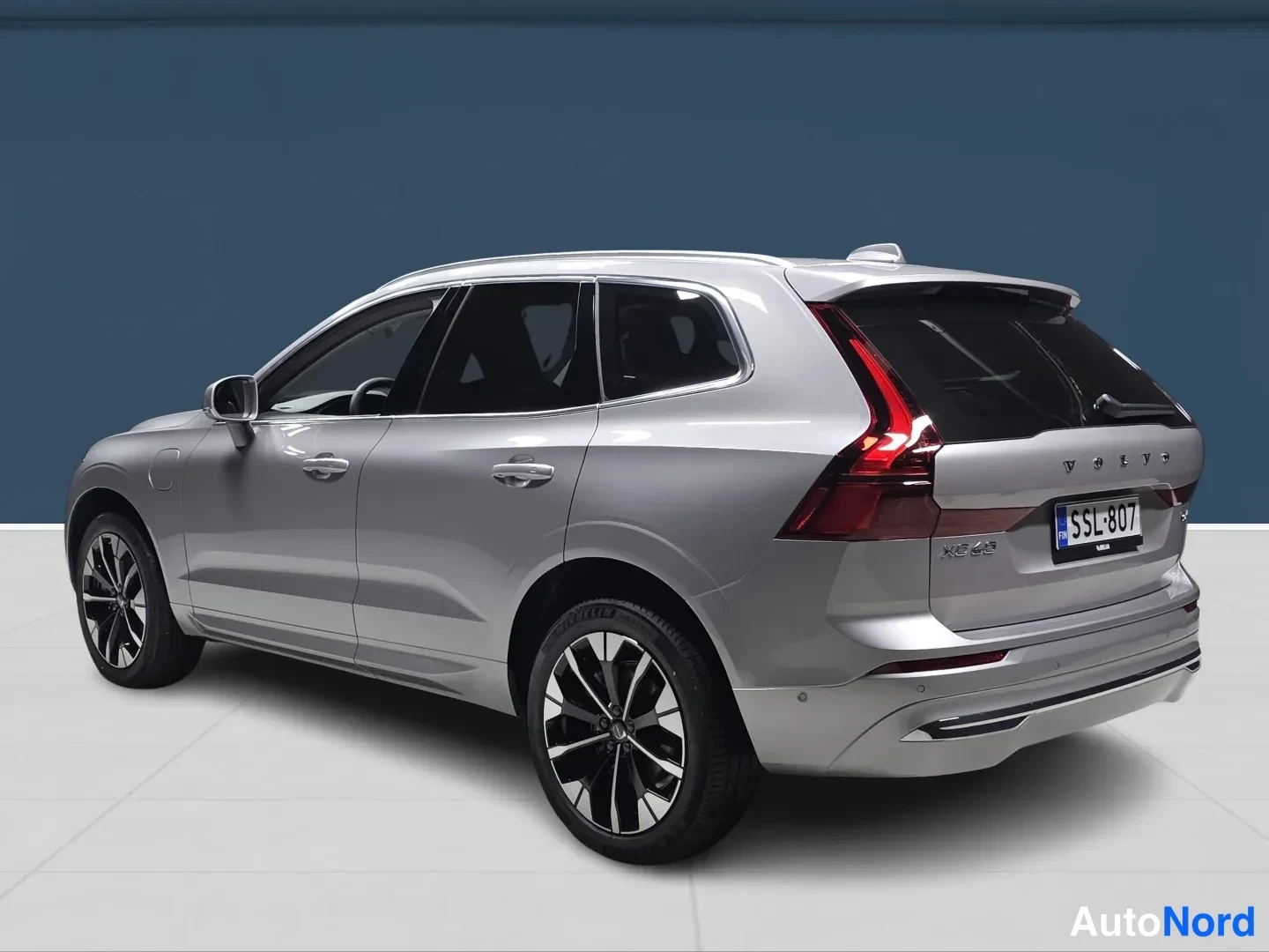Hopea Volvo XC60 2027, takaviisto, kuva 4