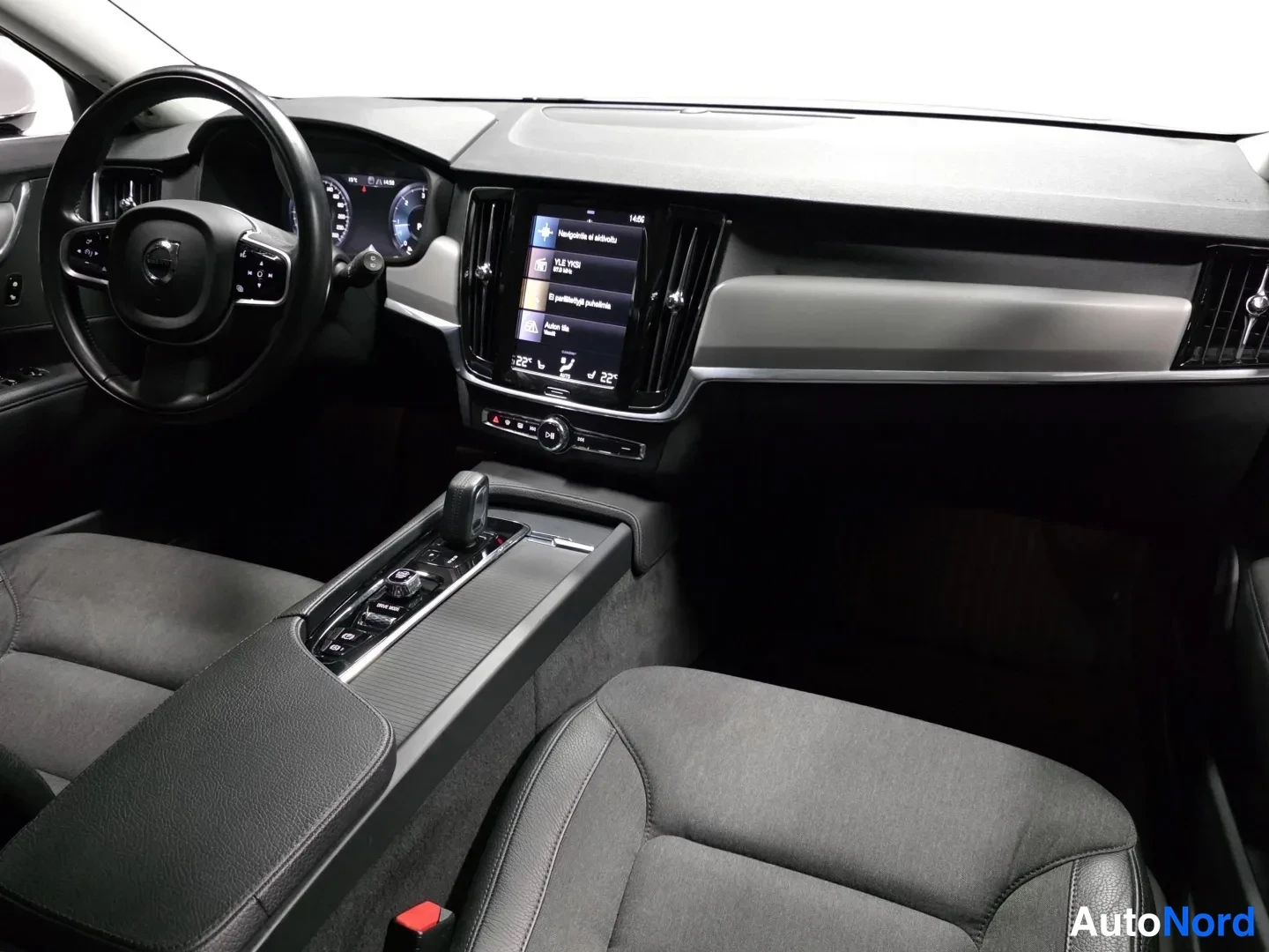 White Volvo V90 2021, photo 14