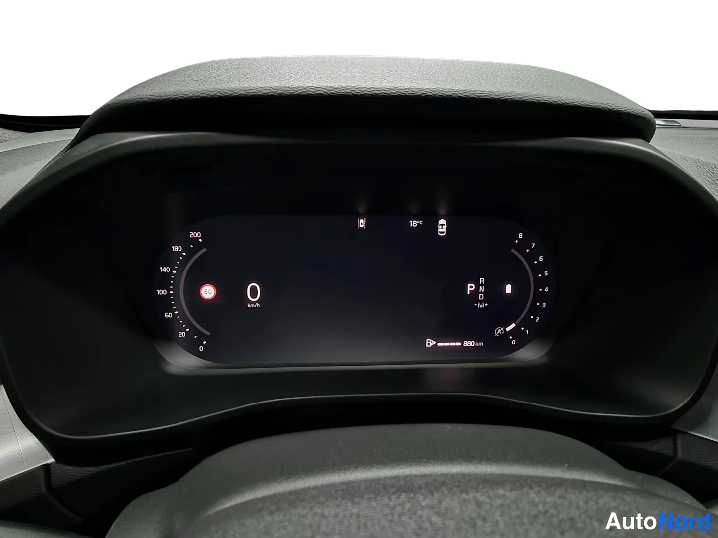 Grey Volvo XC40 2025, photo 8