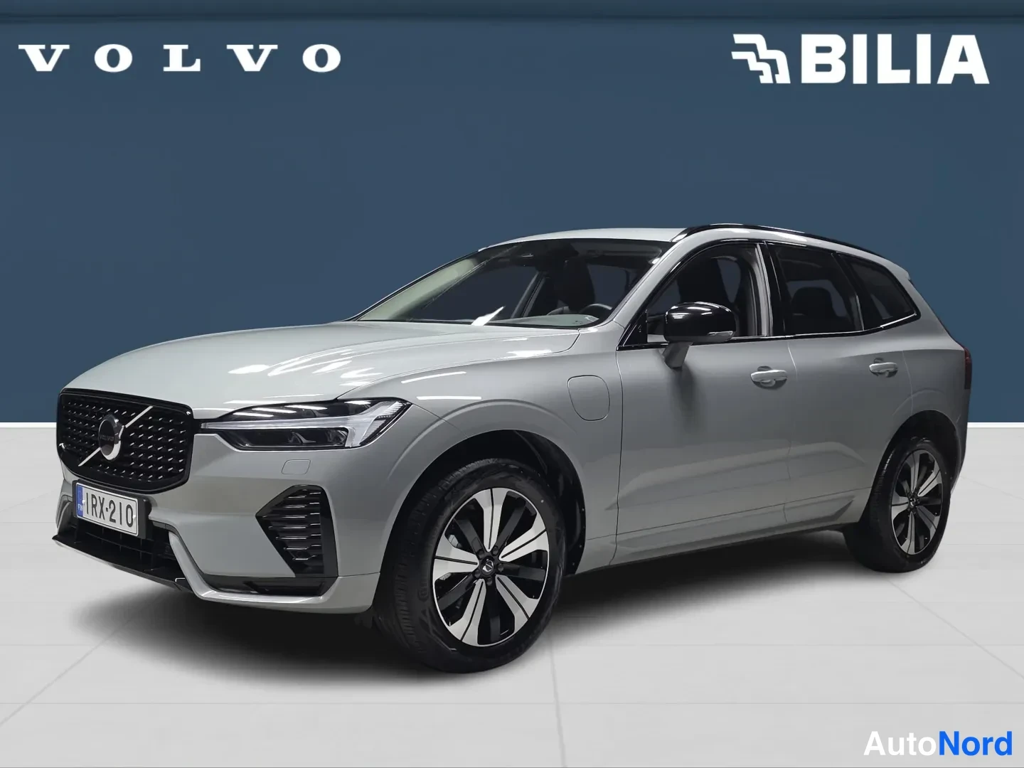 Volvo XC60 T6 AWD Long Range Plus Dark 2025