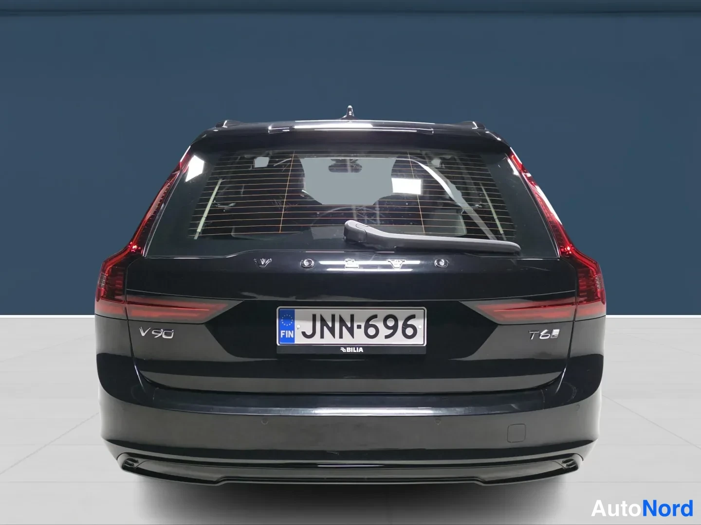 Musta Volvo V90 2025, takaa, kuva 6