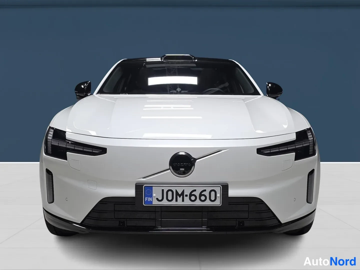Valkoinen Volvo ES90 2026, edestä, kuva 3