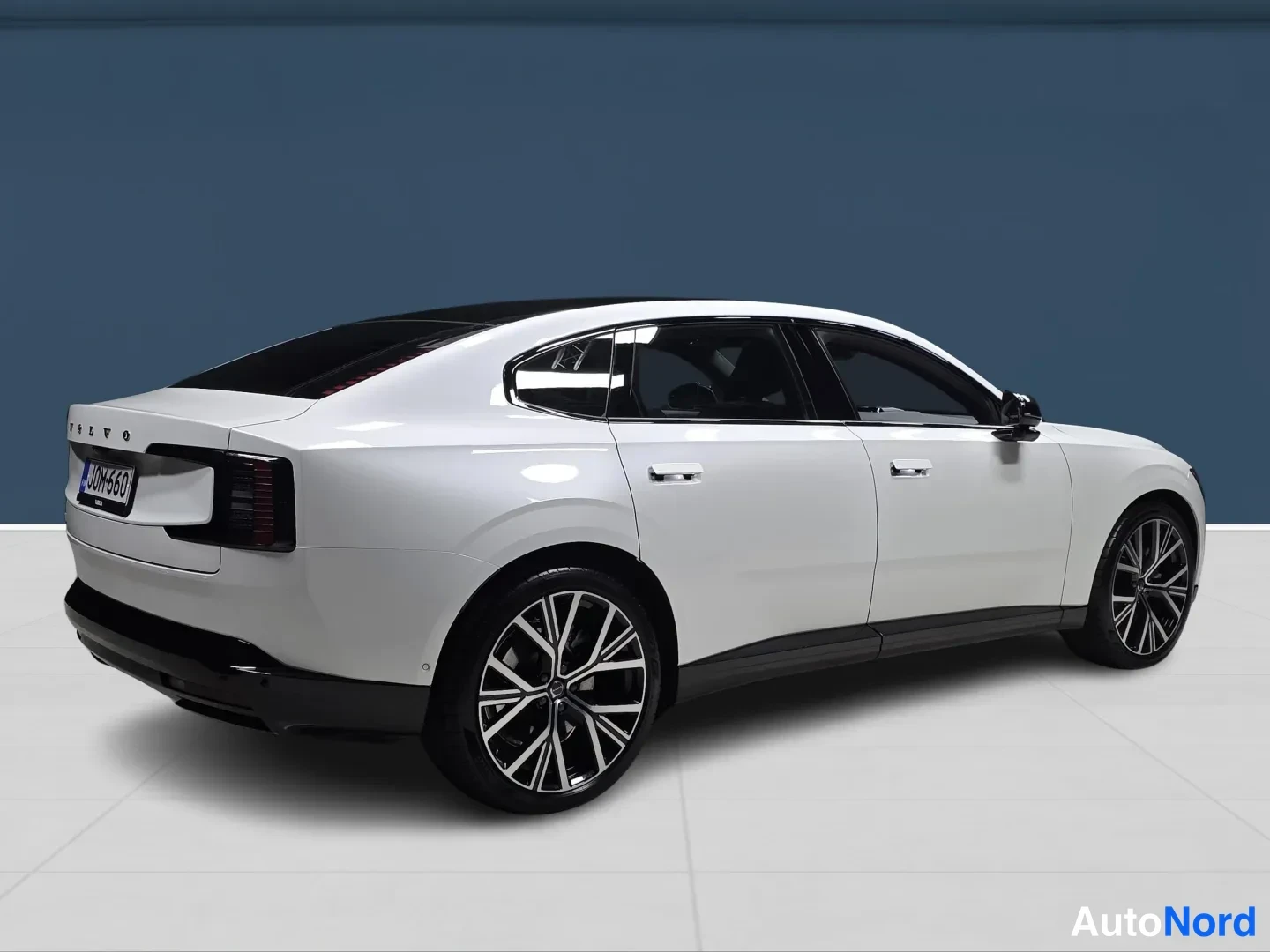 Valkoinen Volvo ES90 2026, takaviisto, kuva 4