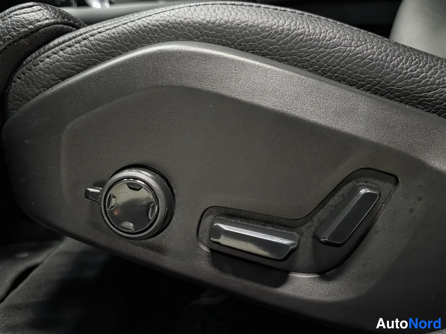 Grey Volvo V60 2022, photo 11
