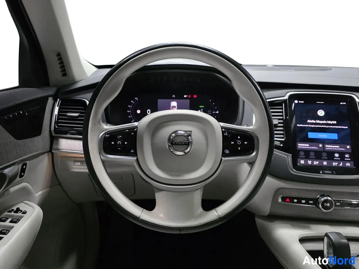 Blå Volvo XC90 2024, detalj, bild 9