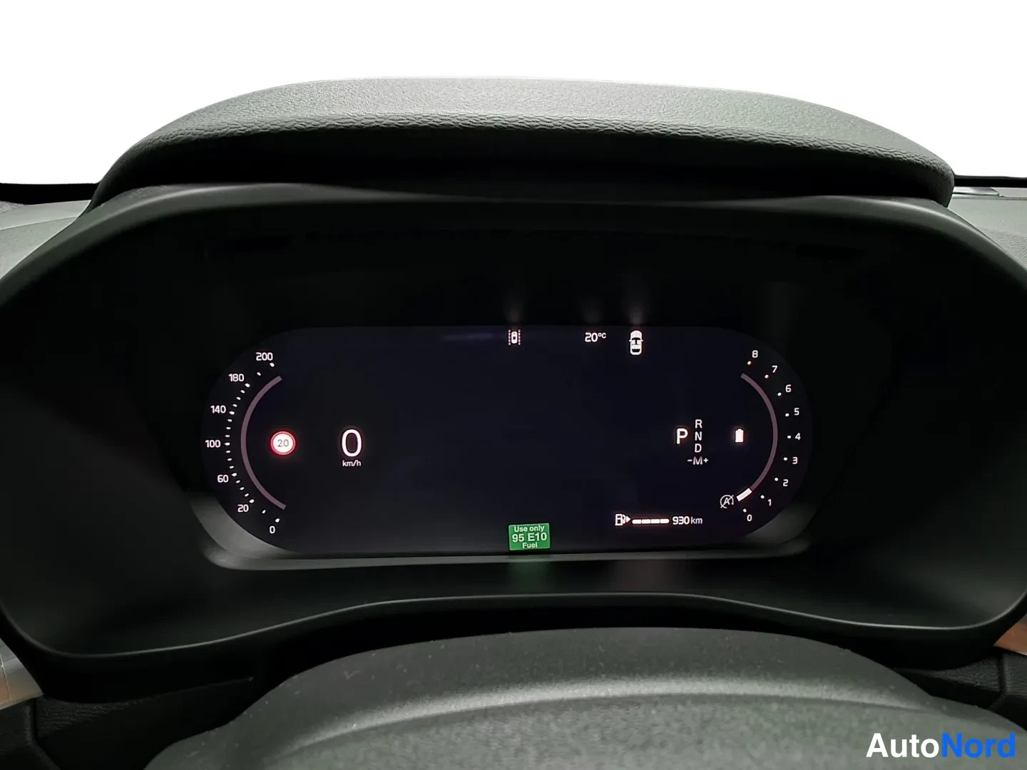 Red Volvo XC40 2024, photo 7
