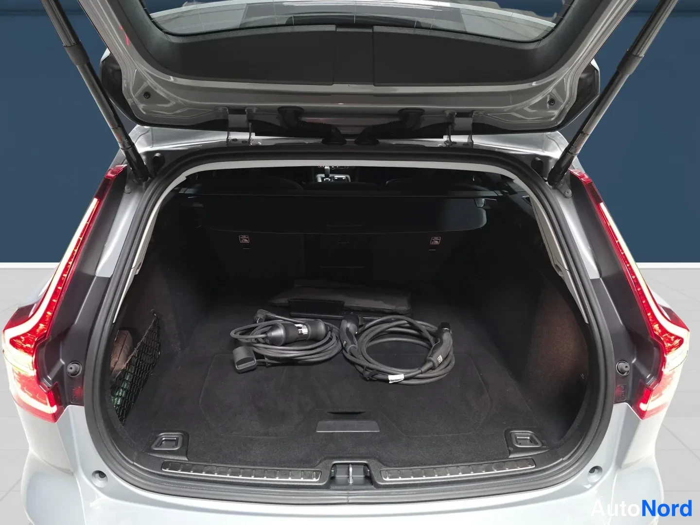 Grey Volvo V60 2024, rear, photo 7