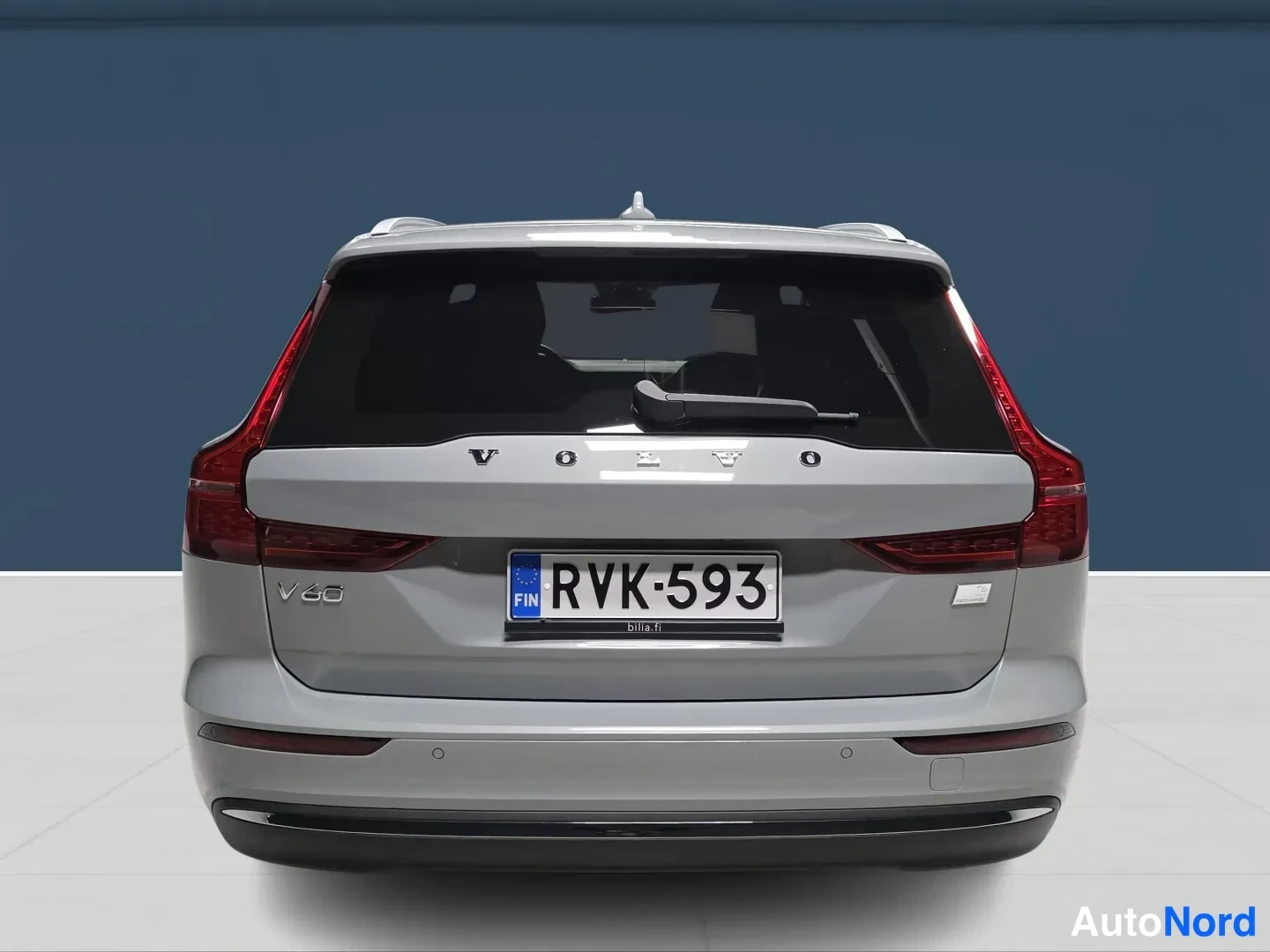 Grey Volvo V60 2024, rear, photo 6