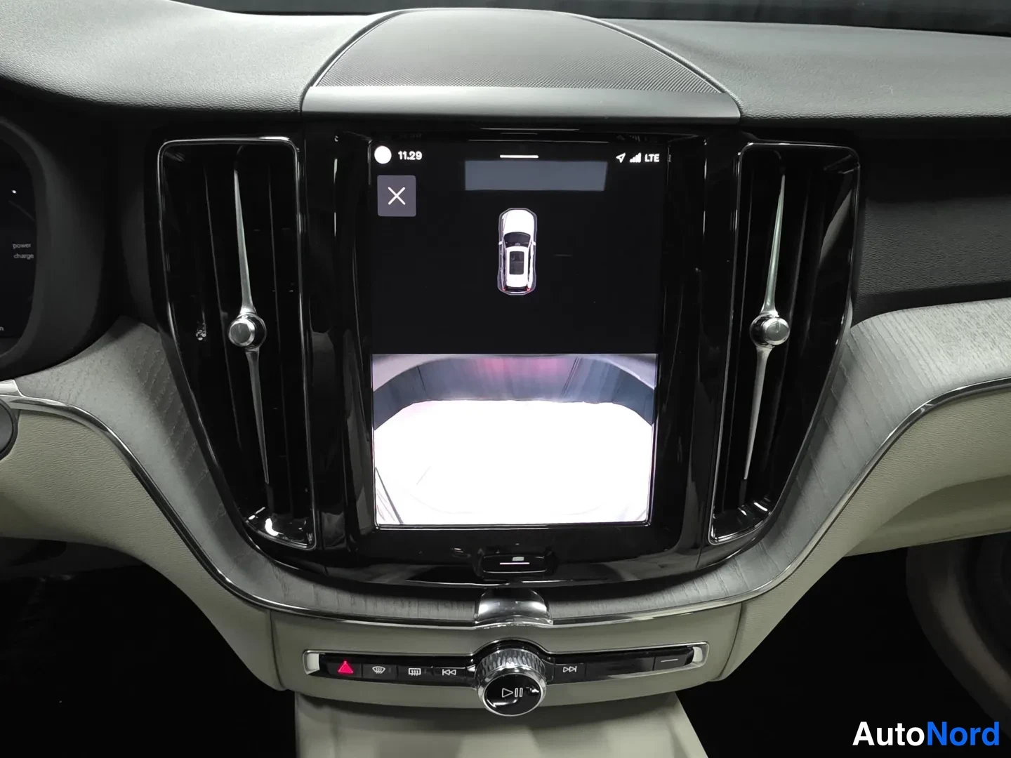 Grey Volvo XC60 2024, photo 13