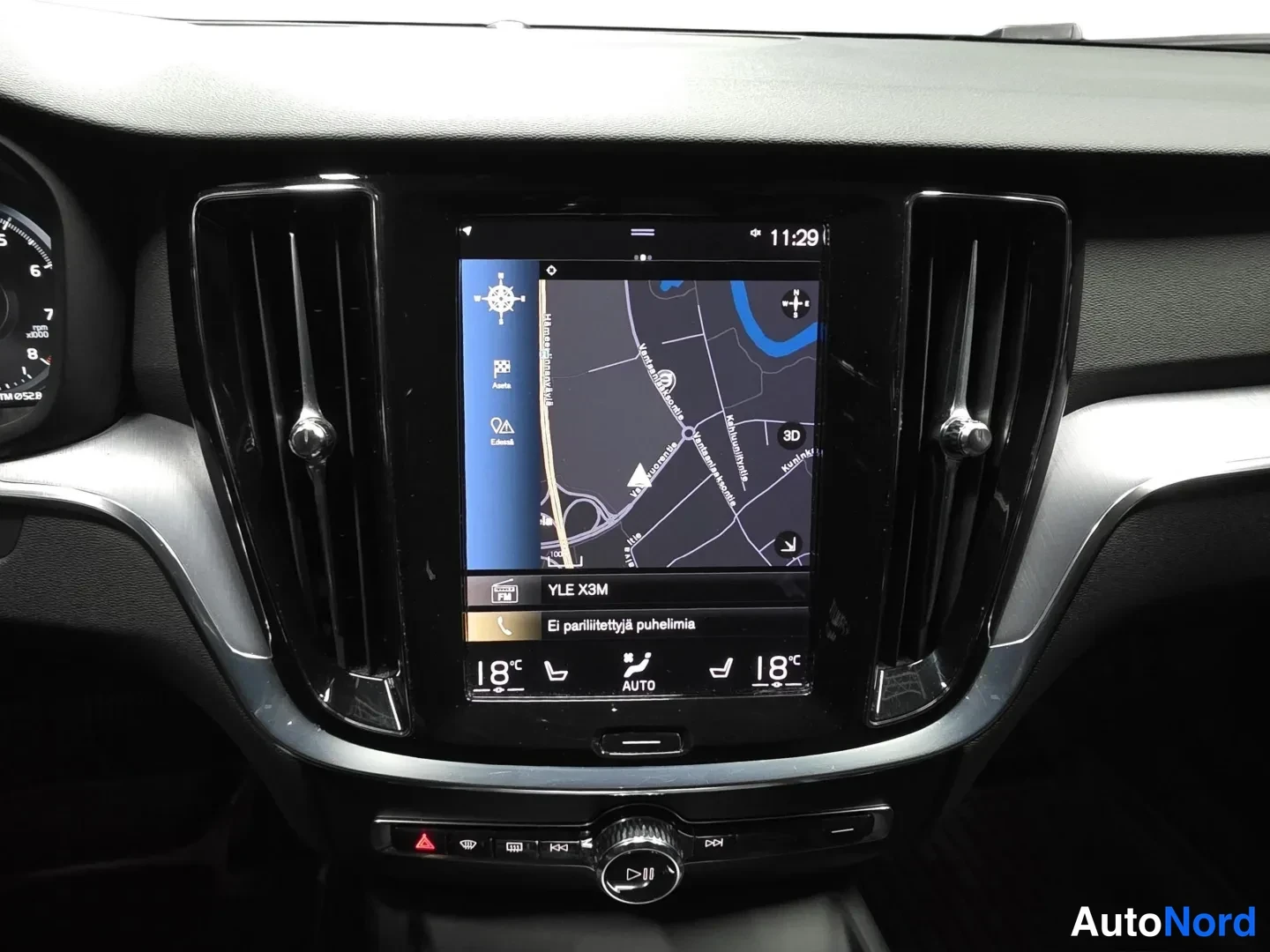 Grey Volvo V60 2022, photo 17