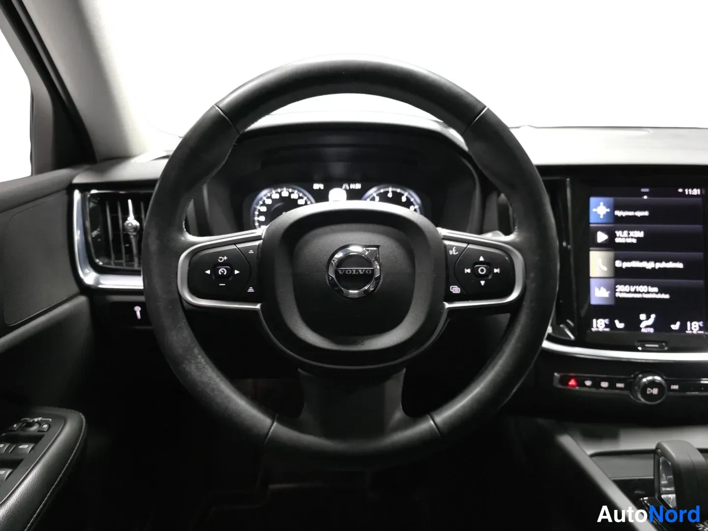 Grey Volvo V60 2022, photo 11