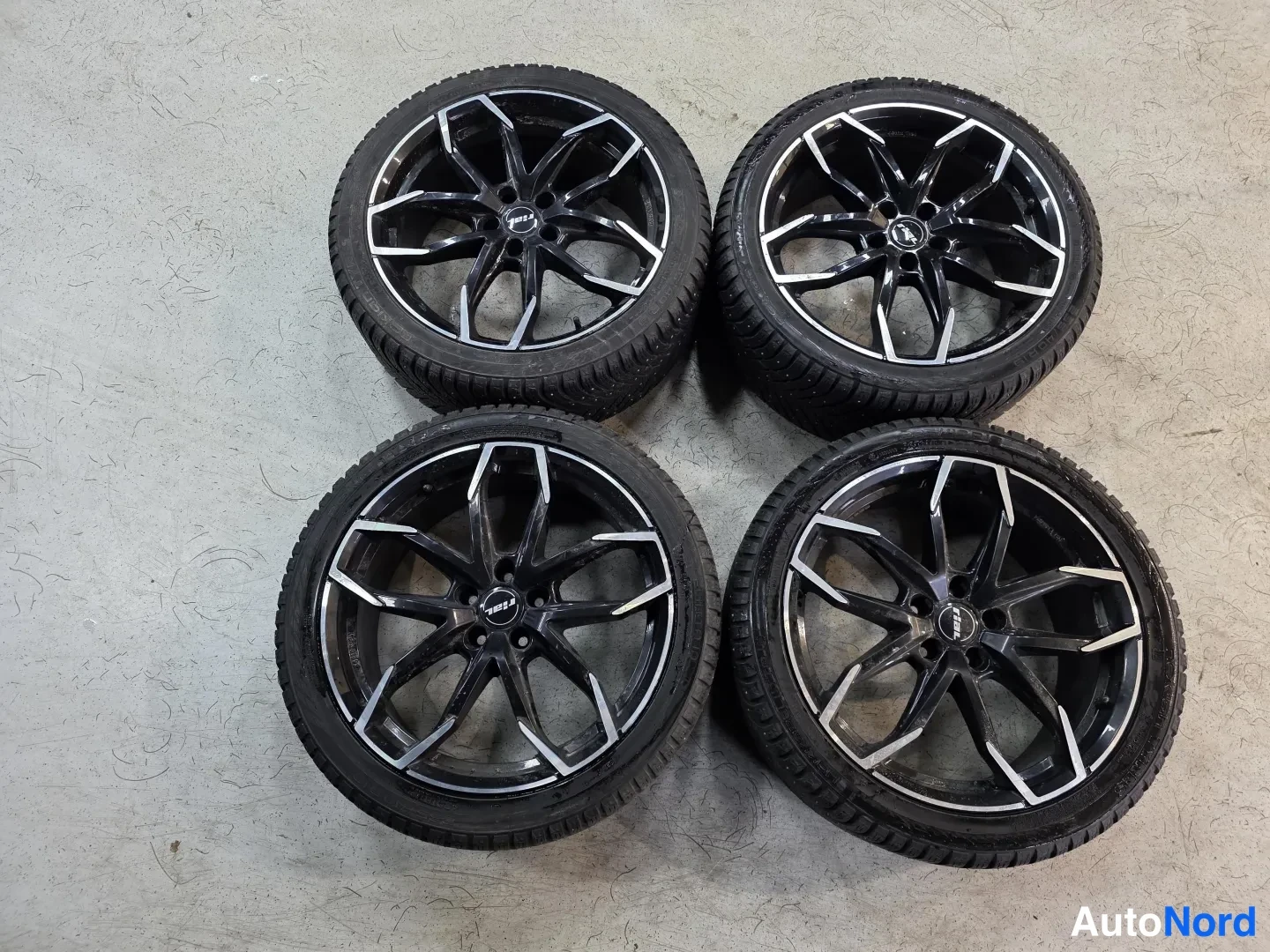 Black Volvo V60 2023, photo 12