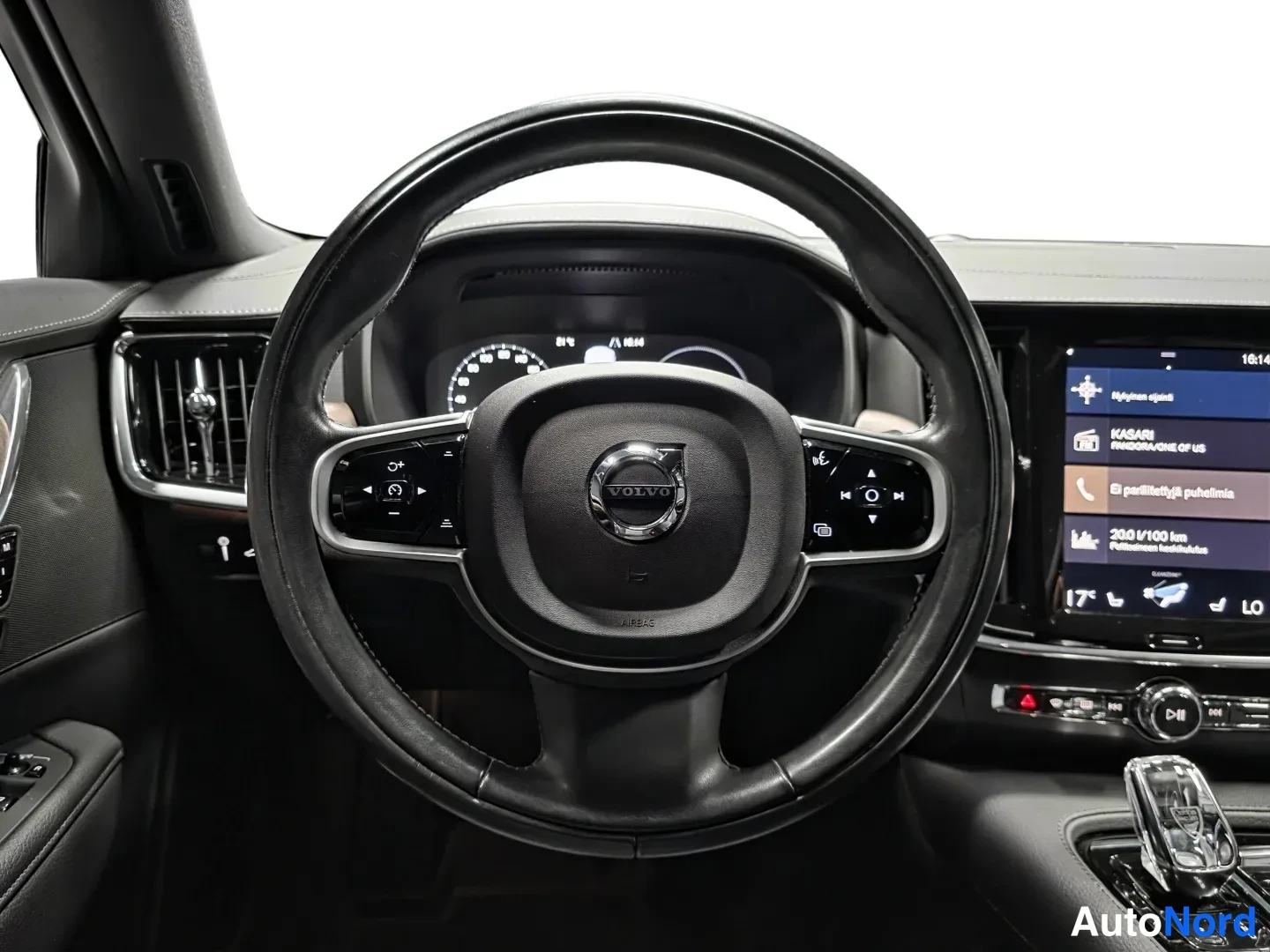 Grey Volvo V90 2020, photo 10