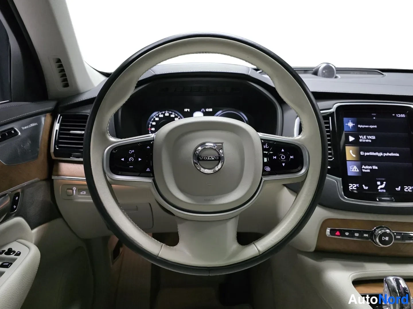 White Volvo XC90 2019, photo 15