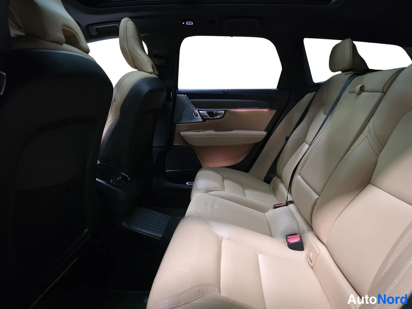 Grey Volvo V90 2024, photo 10