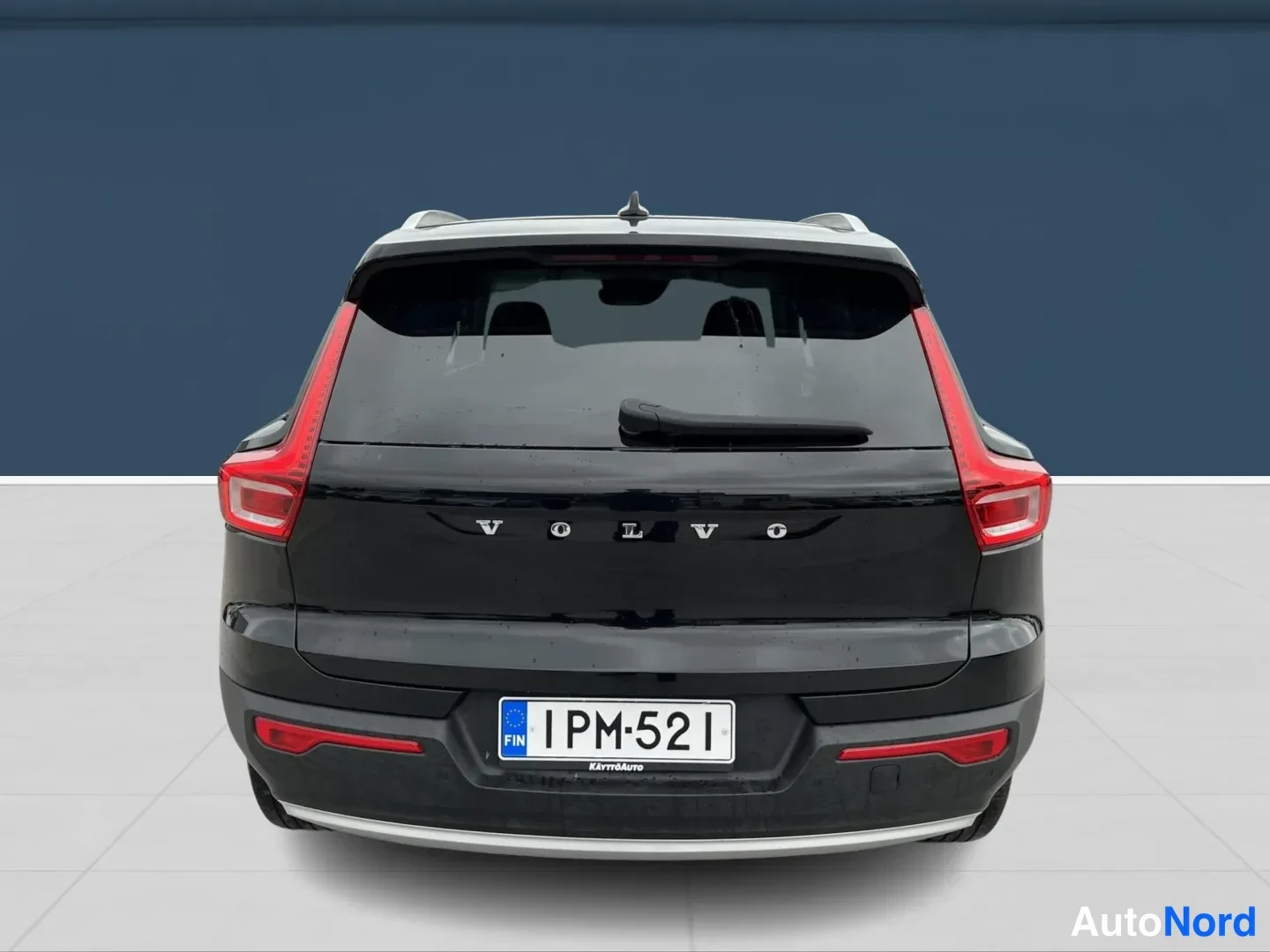 Black Volvo XC40 2020, rear, photo 8
