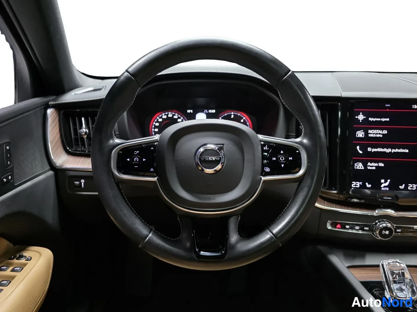 Grey Volvo XC60 2020, photo 12