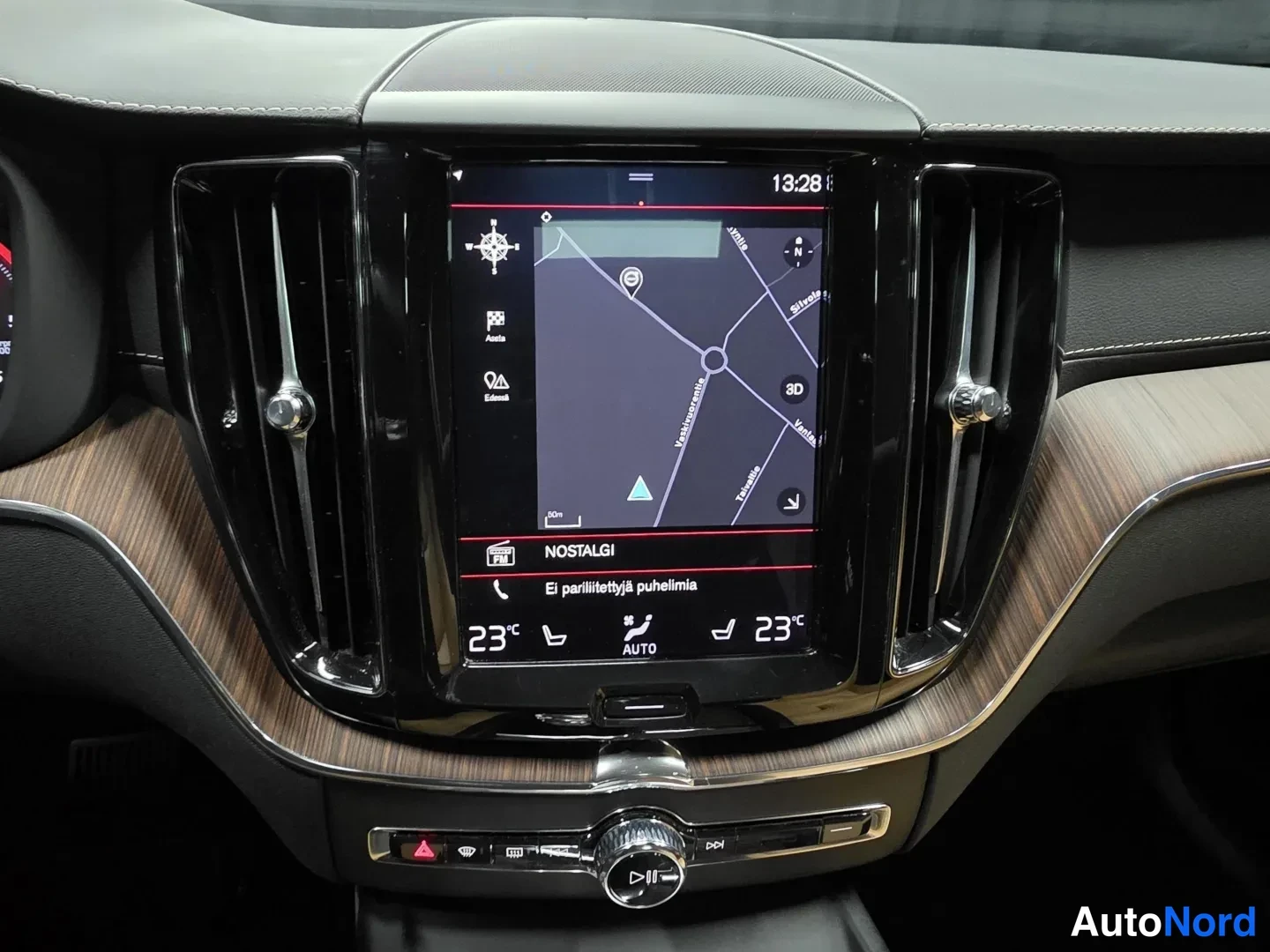 Grey Volvo XC60 2020, photo 13