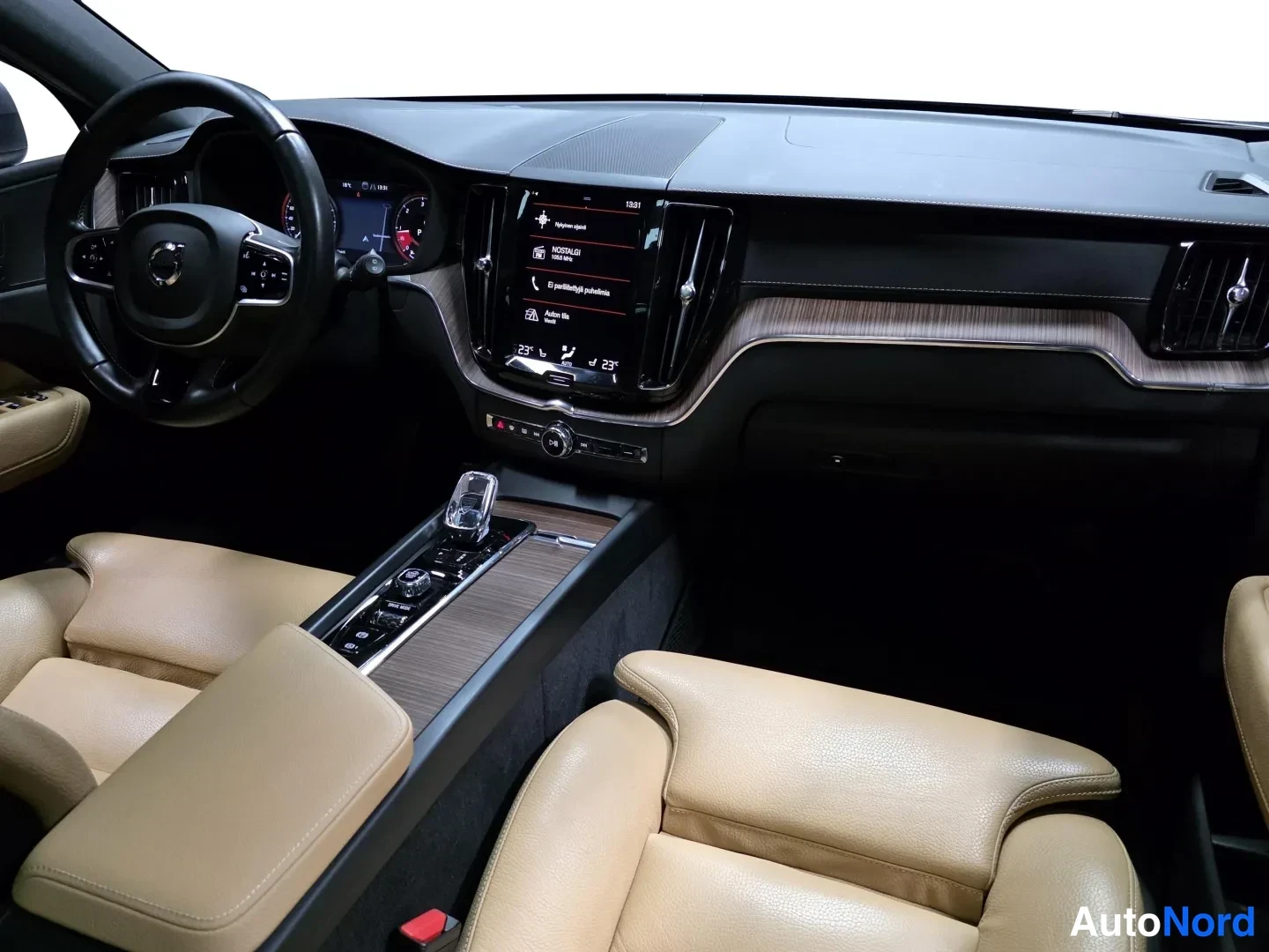 Grey Volvo XC60 2020, photo 17