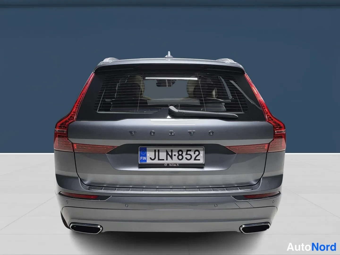 Grey Volvo XC60 2020, rear, photo 7