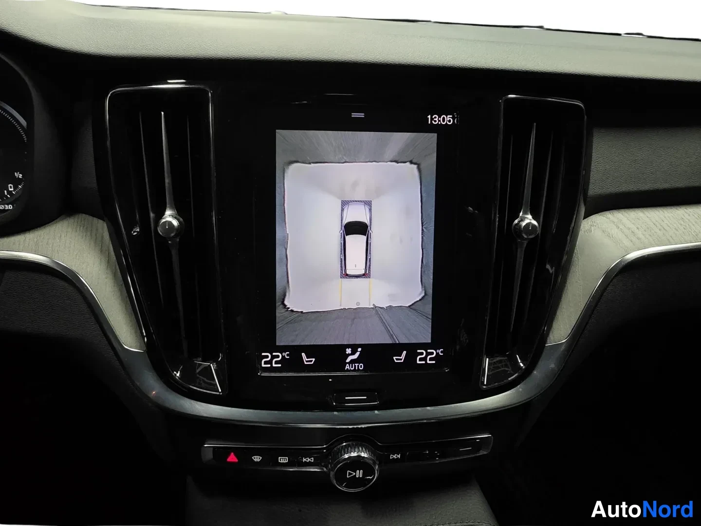 Grey Volvo V60 2022, photo 11