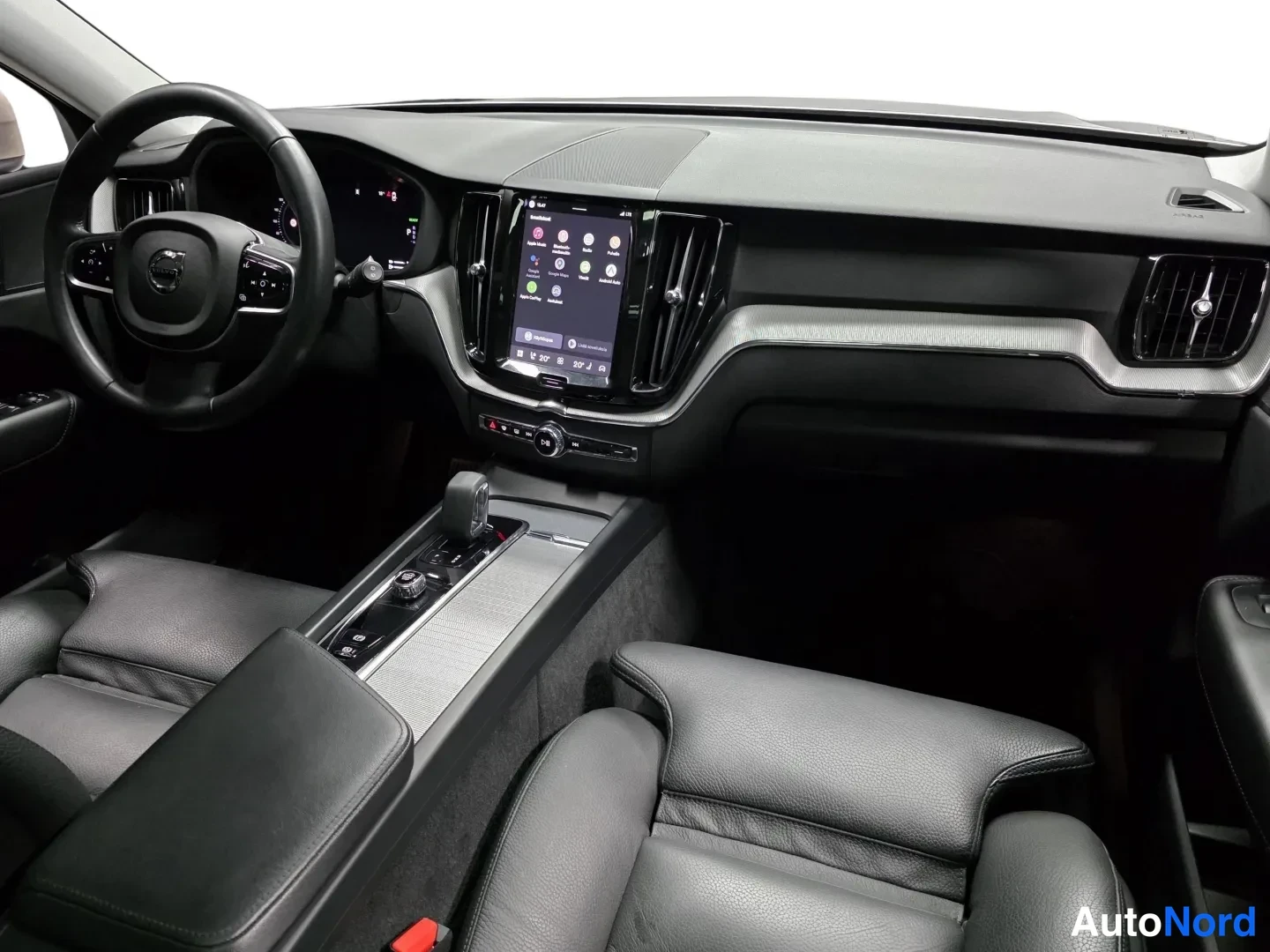 Beige Volvo XC60 2025, kuva 16